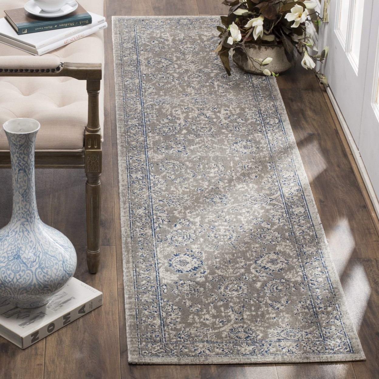 SAFAVIEH Patina Collection PTN316B Taupe / Blue Rug - 4' Square