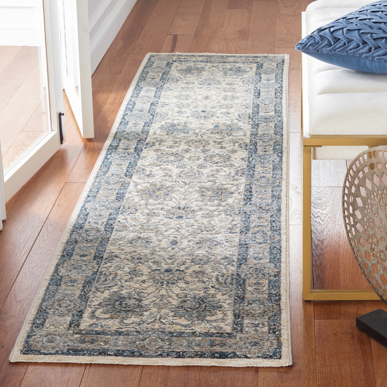 SAFAVIEH Valencia Collection VAL570A Ivory / Blue Rug - 4' 0 X 6' 2