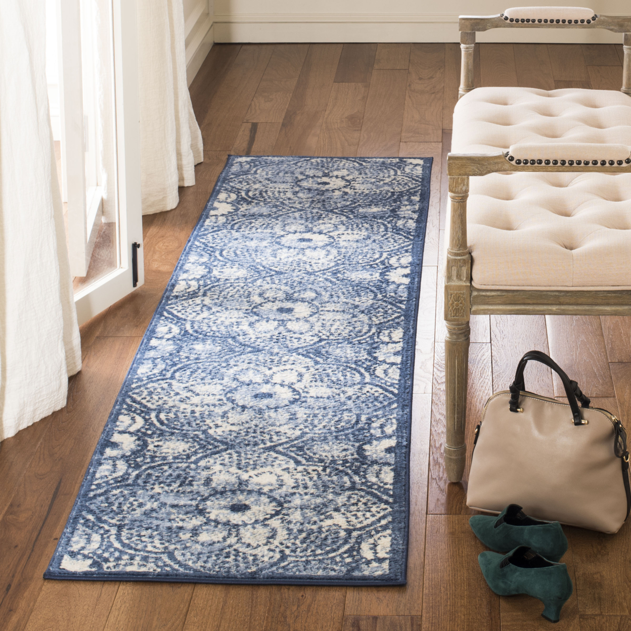 SAFAVIEH Brentwood Collection BNT862N Navy / Creme Rug - 9' X 12'