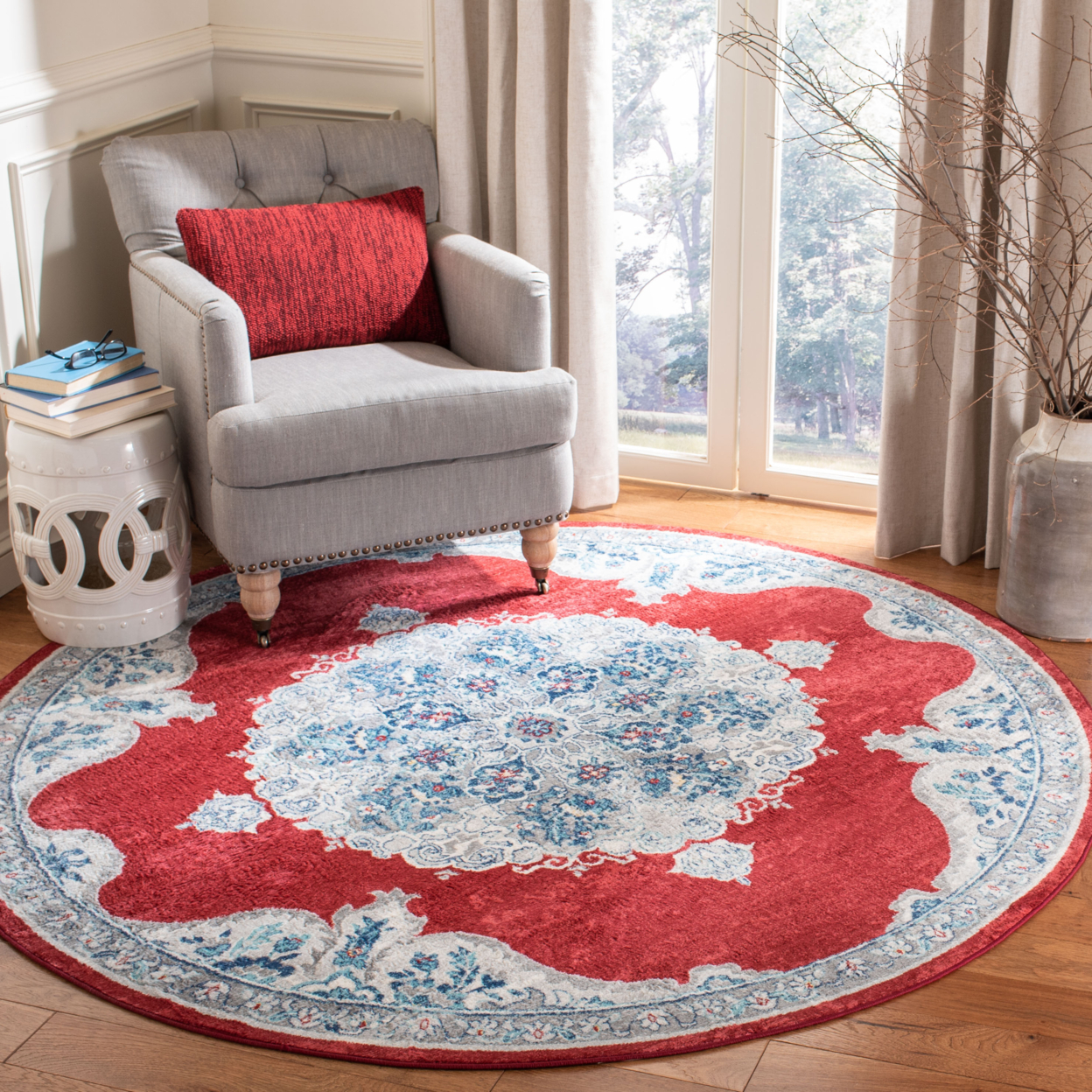 SAFAVIEH Brentwood Collection BNT867Q Red / Ivory Rug - 4' X 6'