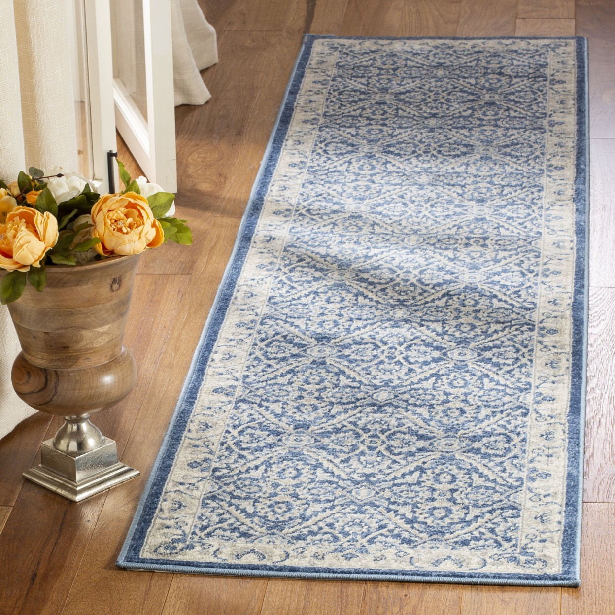 SAFAVIEH Brentwood Collection BNT863N Navy / Creme Rug - 8' X 10'