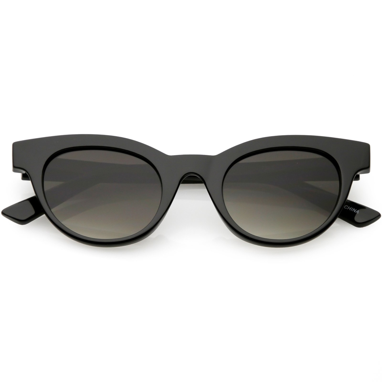 Women's Horn Rimmed Cat Eye Sunglasses Neutral Colored Round Lens Cat Eye Sunglasses 47mm - Matte Black / Smoke