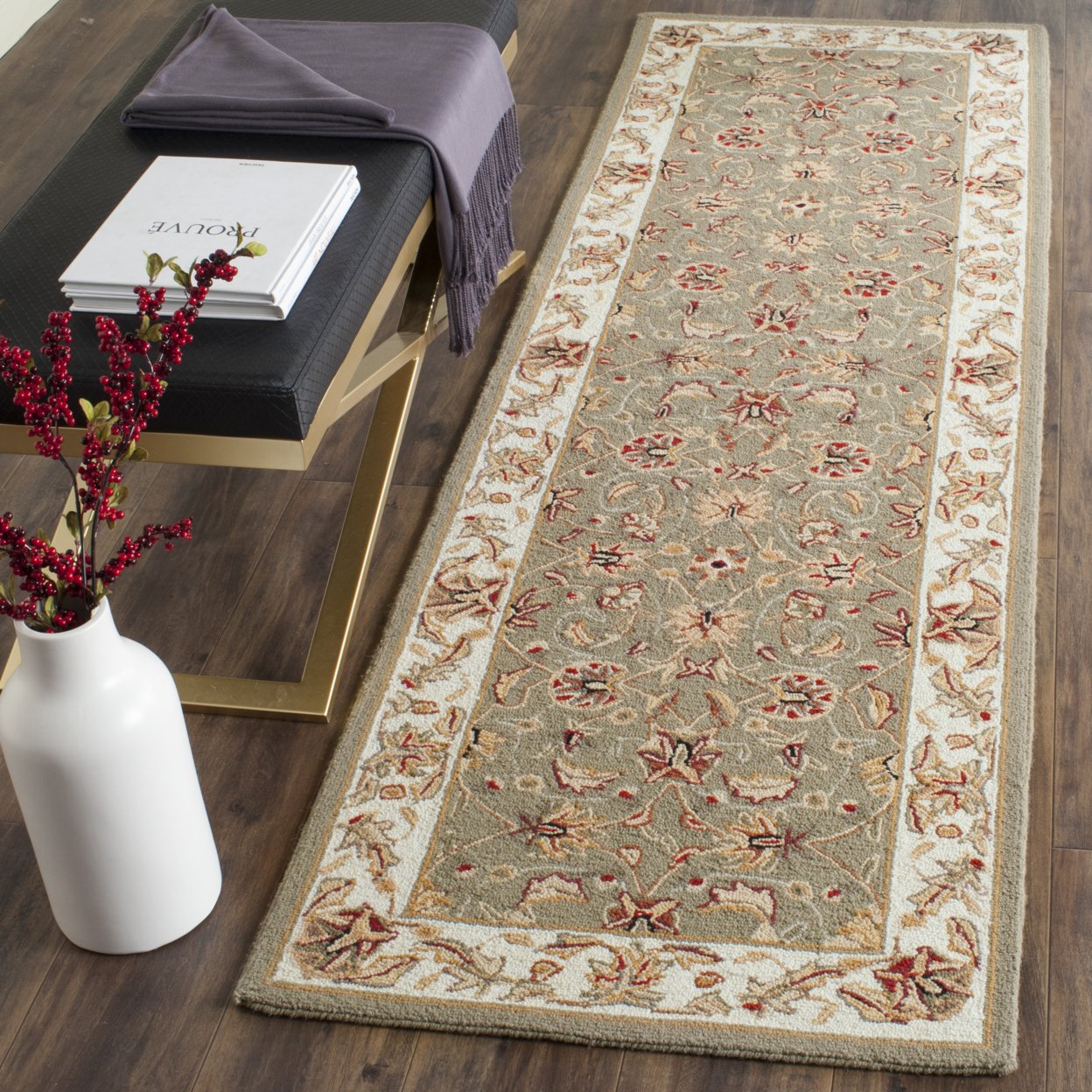 SAFAVIEH Chelsea HK78D Hand-hooked Taupe / Ivory Rug - 4' 6 X 6' 6 Oval