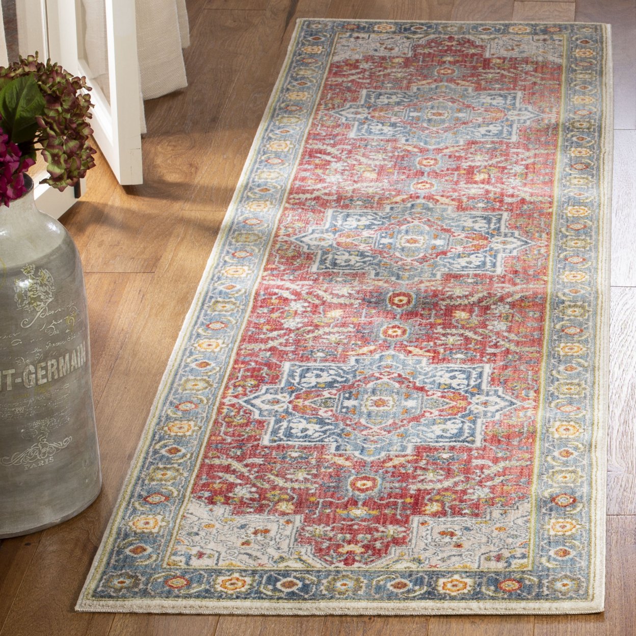 SAFAVIEH Vintage Persian Collection VTP478Q Red/Blue Rug - 5' X 7'-6