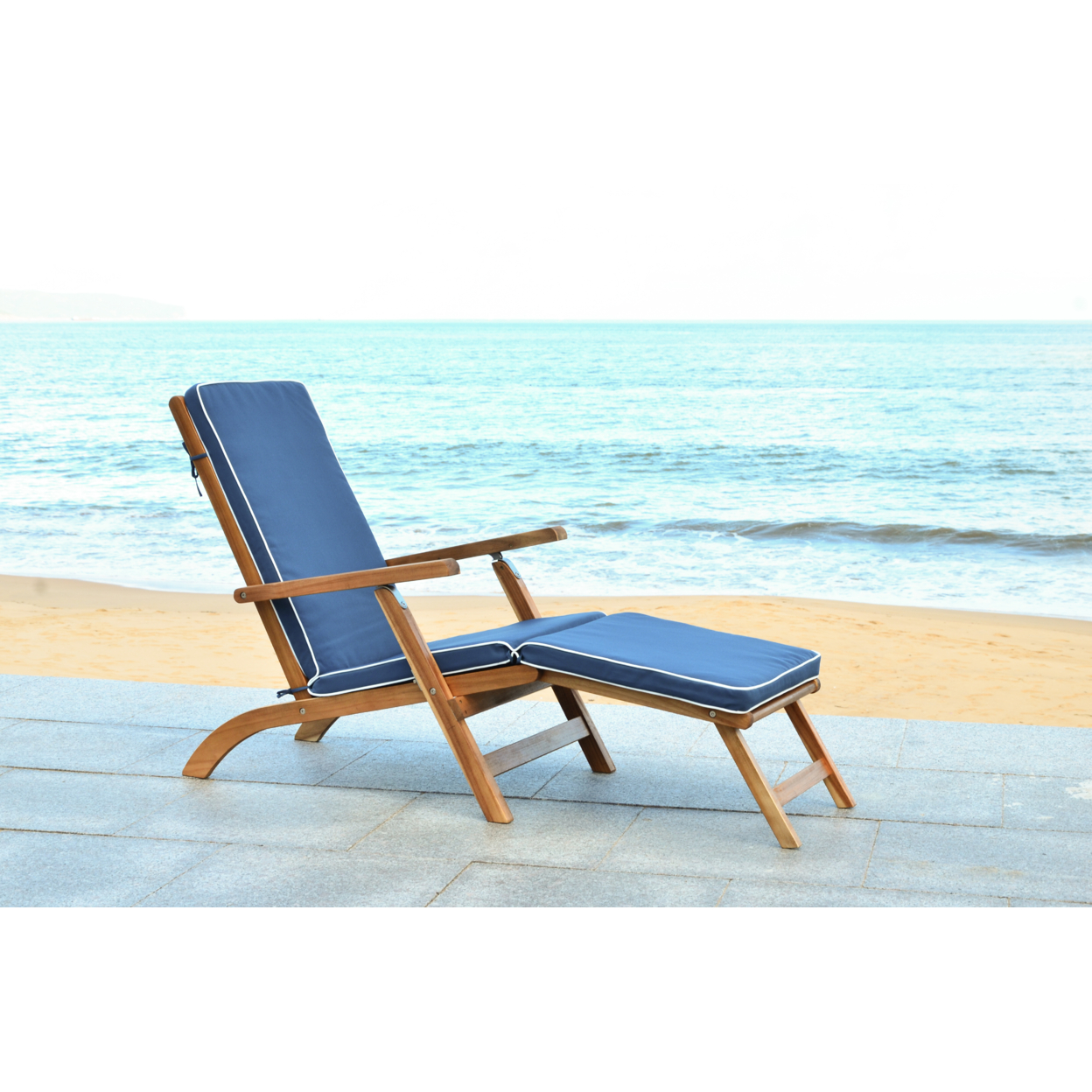 SAFAVIEH Outdoor Collection Palmdale Lounge Chair Natural/Navy