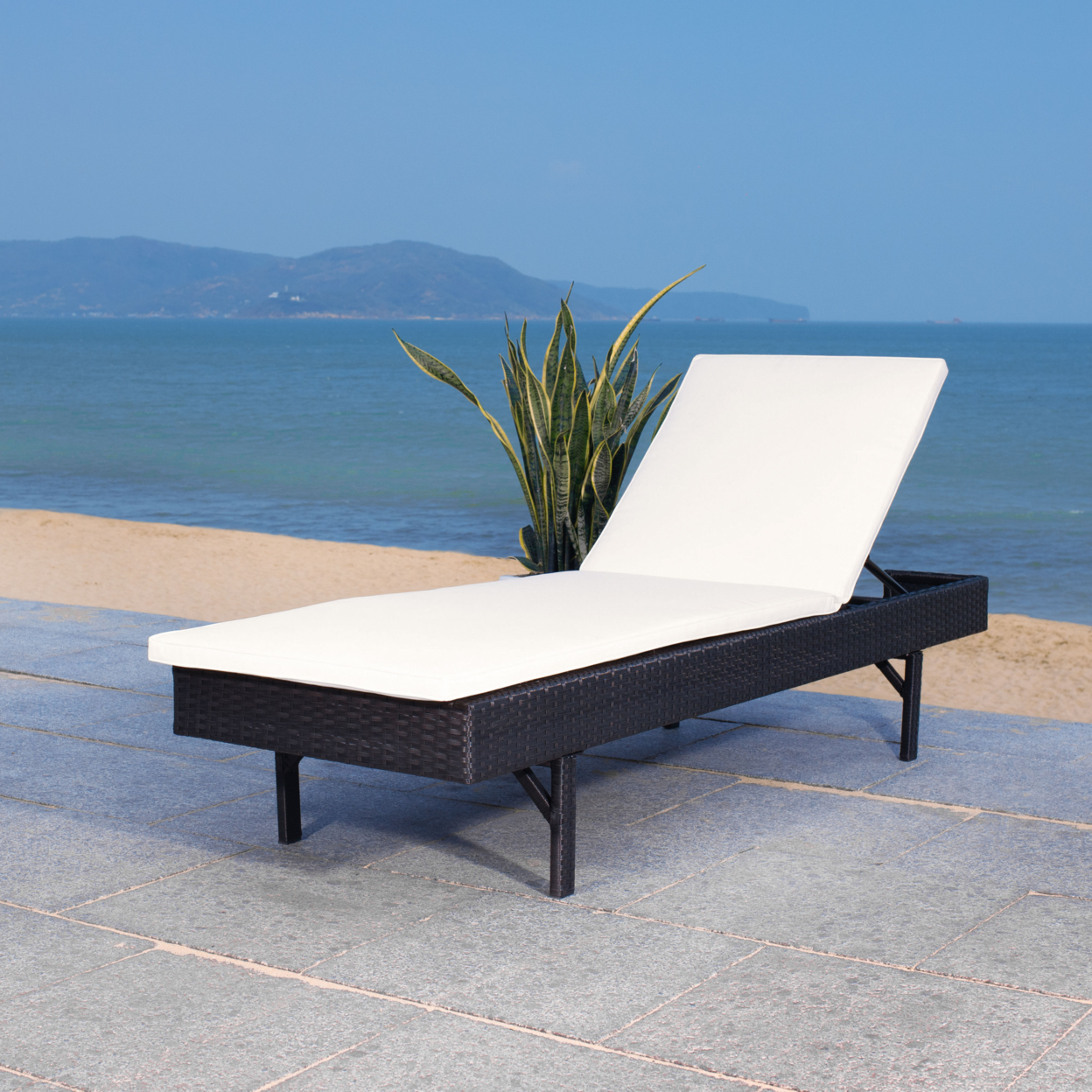 SAFAVIEH Outdoor Collection Cam Chaise Sunlounger Black/Beige
