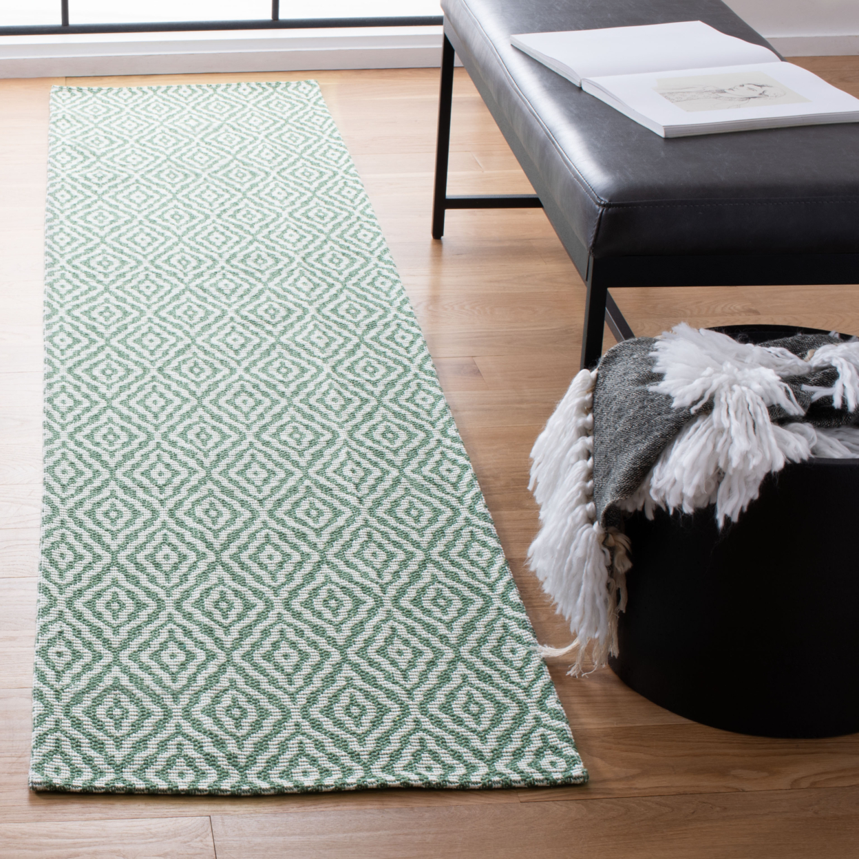 SAFAVIEH Augustine Collection AGT484Y Green / Ivory Rug - 6' 7 Square