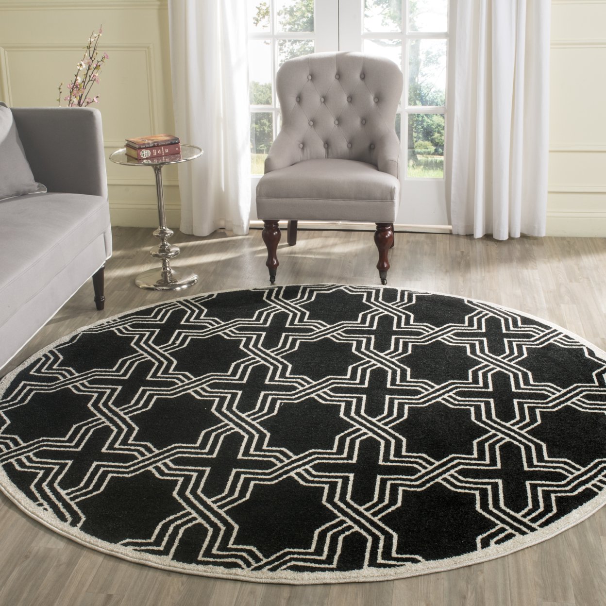 SAFAVIEH Amherst Collection AMT413G Anthracite/Ivory Rug - 2' 6 X 4'