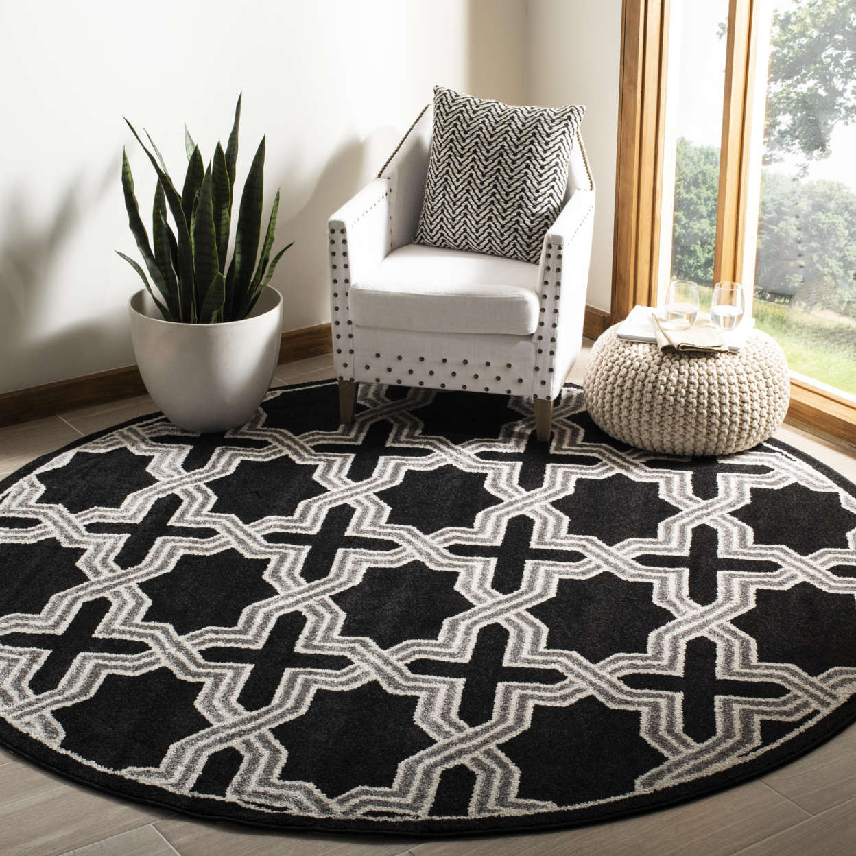 SAFAVIEH Amherst Collection AMT418L Anthracite / Grey Rug - 2' 6 X 4'
