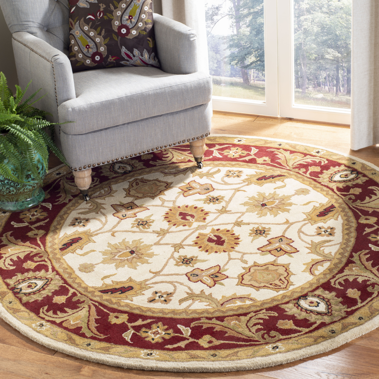 SAFAVIEH Classic CL244D Handmade Ivory / Red Rug - 7' 6 X 9' 6 Oval