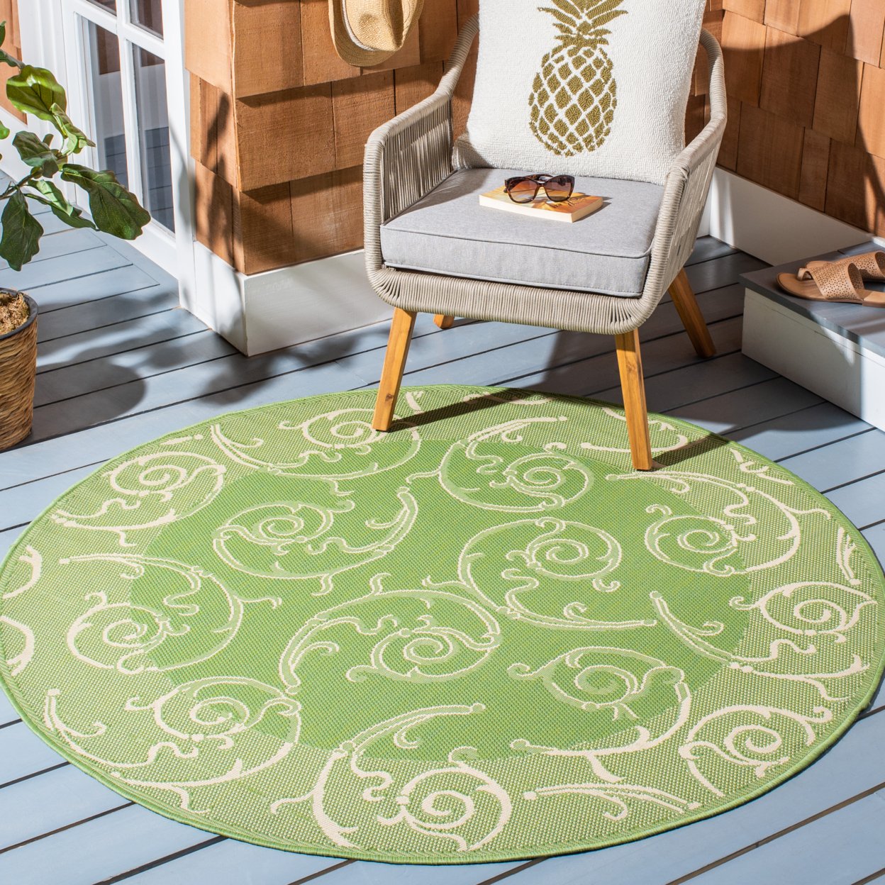 SAFAVIEH Outdoor CY2665-1E06 Courtyard Olive / Natural Rug - 5' 3 Round