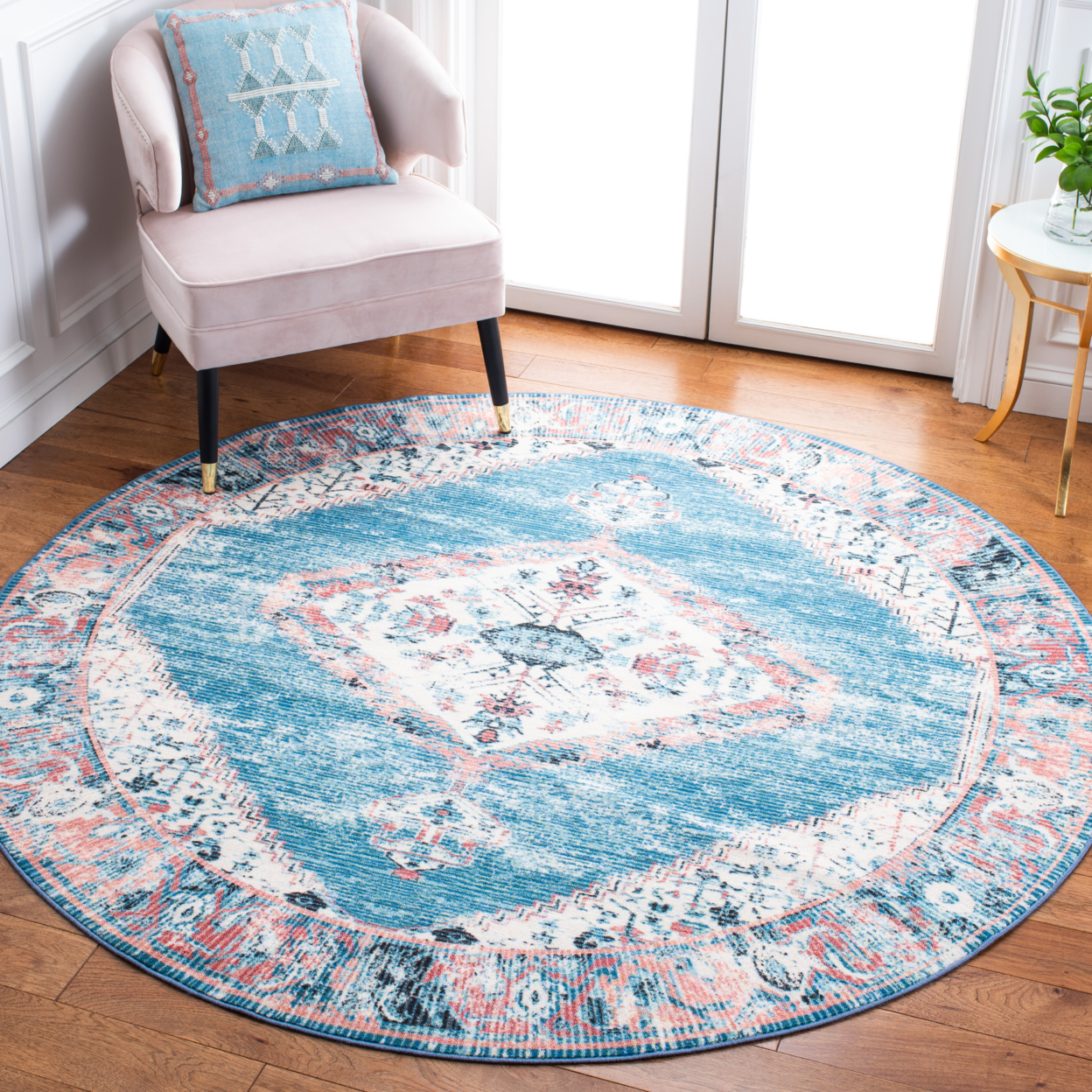 SAFAVIEH Journey Collection JNY149A Ivory / Blue Rug - 6-7 X 6-7 Round