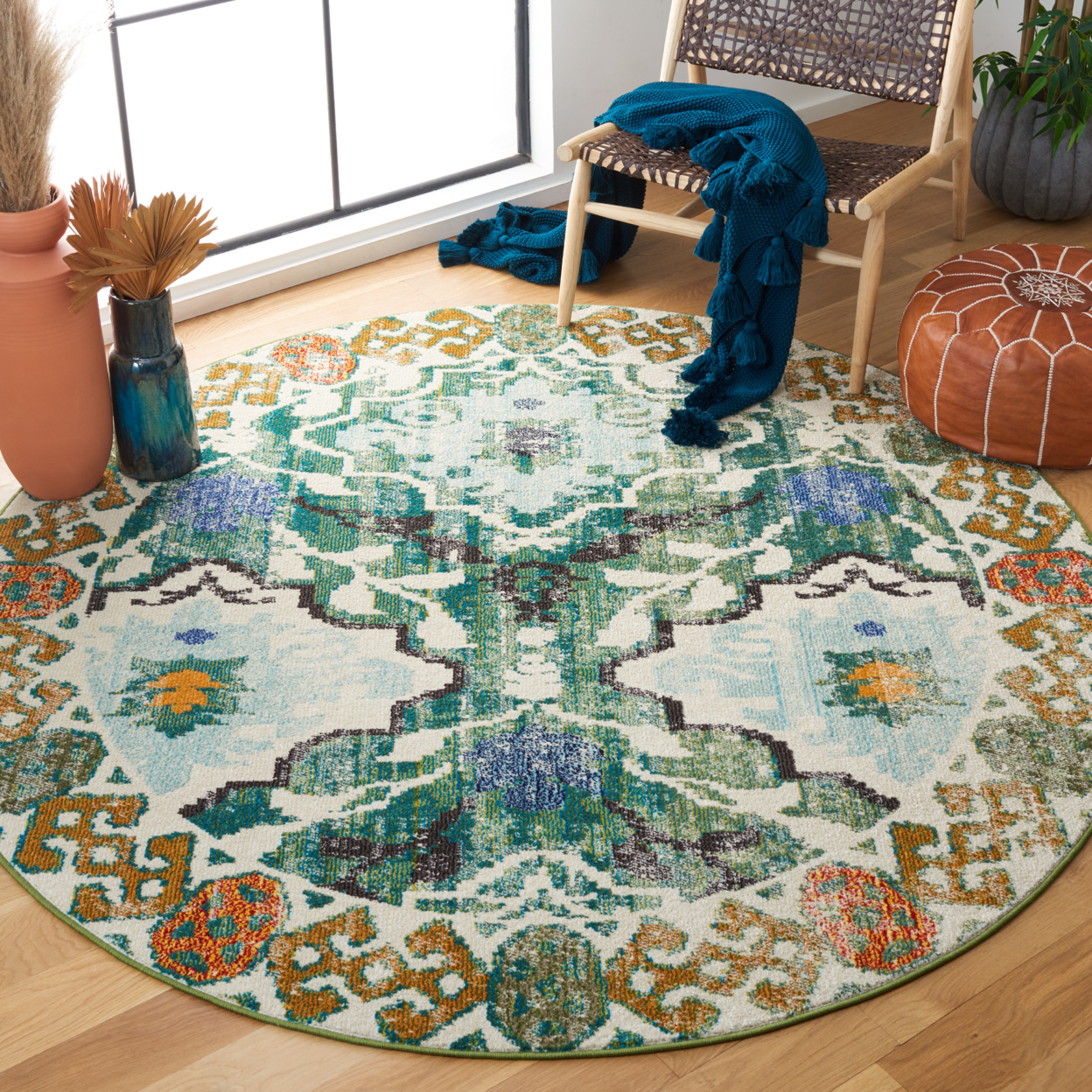 SAFAVIEH Madison Collection MAD445Y Green / Ivory Rug - 6' 7 Round