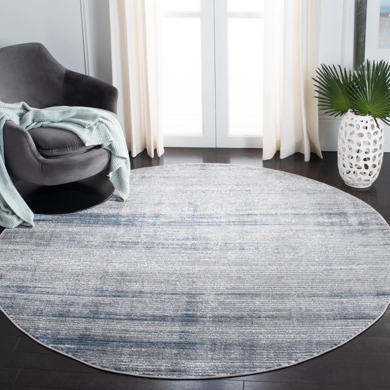 SAFAVIEH Orchard Collection ORC661F Grey / Blue Rug - 2-2 X 9