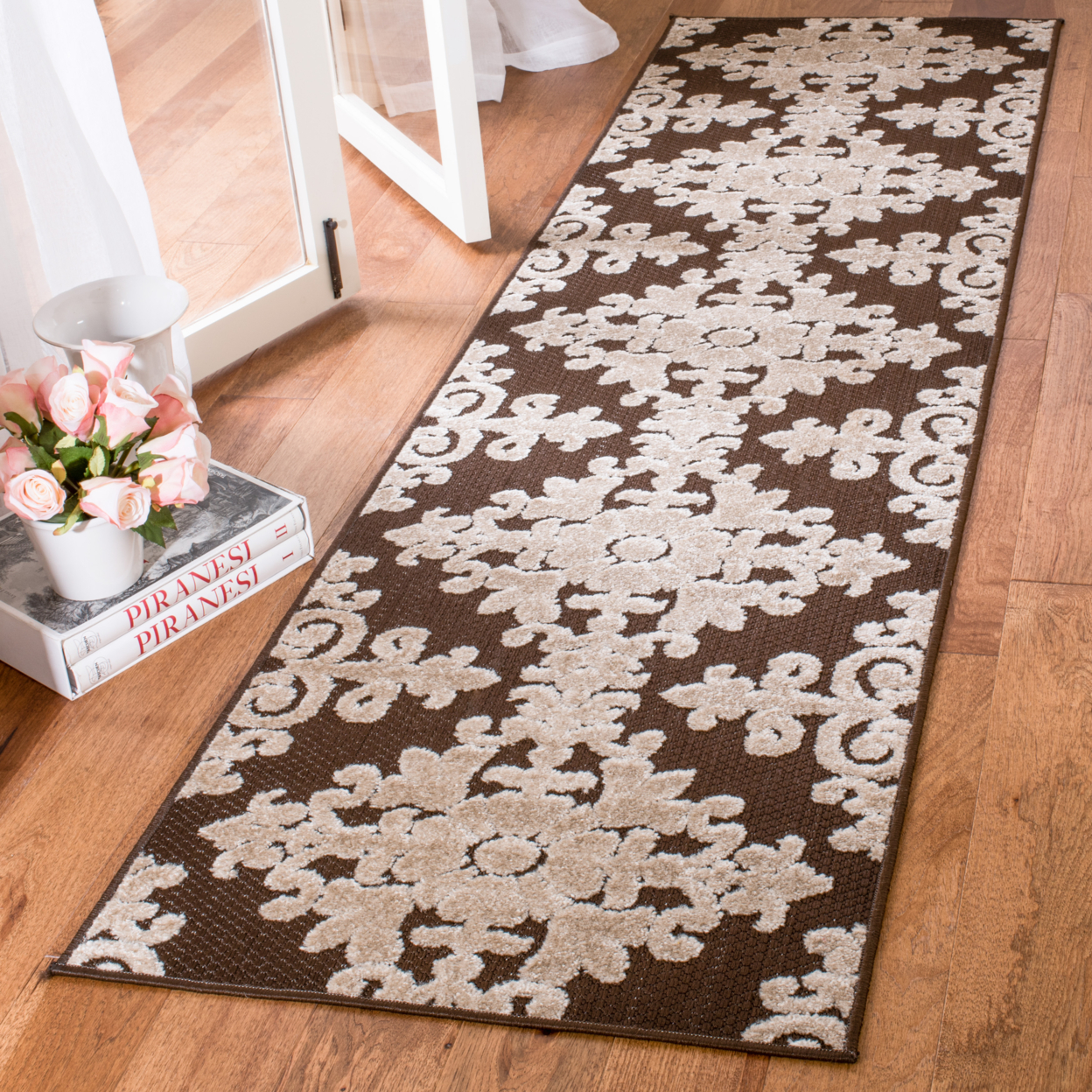 SAFAVIEH Cottage Collection COT906D Brown / Creme Rug - 5' 3 X 7' 7