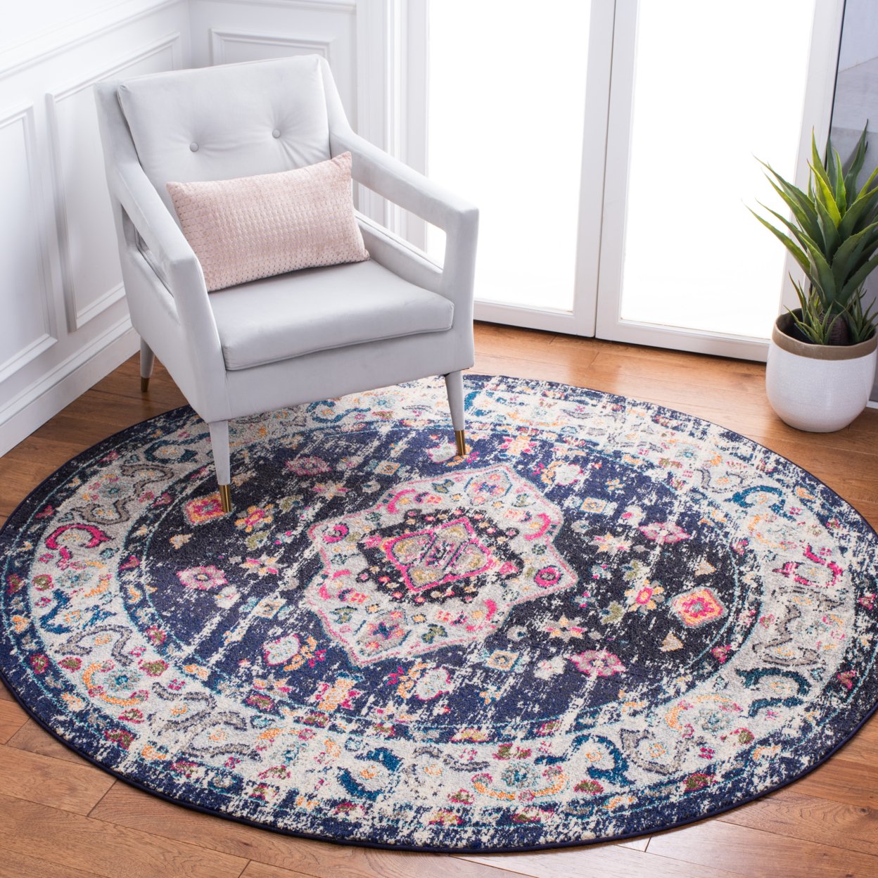 SAFAVIEH Madison Collection MAD468N Navy / Ivory Rug - 6' 7 Round