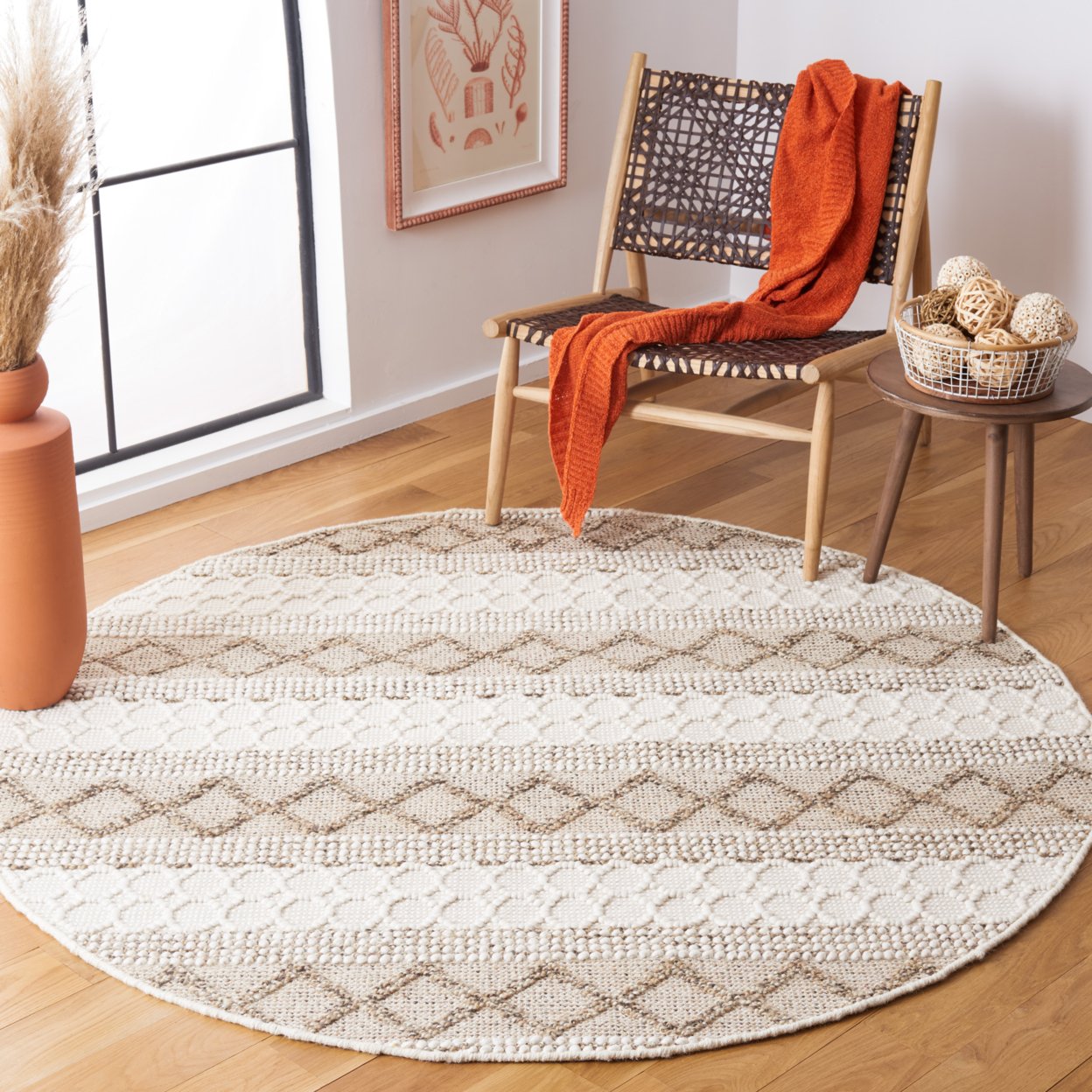 SAFAVIEH Natura NAT337A Handwoven Ivory / Brown Rug - 6' Square