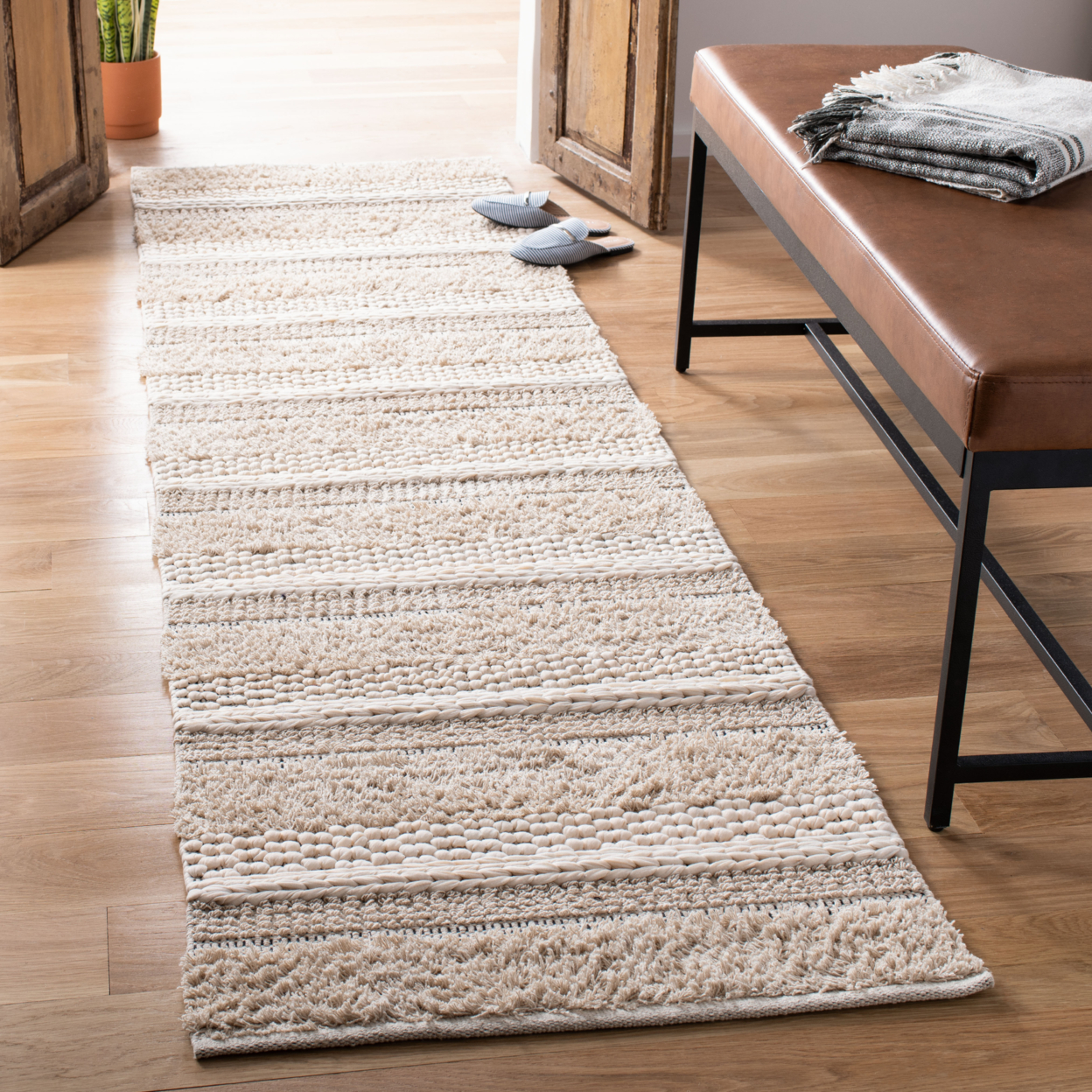 SAFAVIEH Natura Collection NAT651A Handwoven Ivory Rug - 2' 3 X 10'