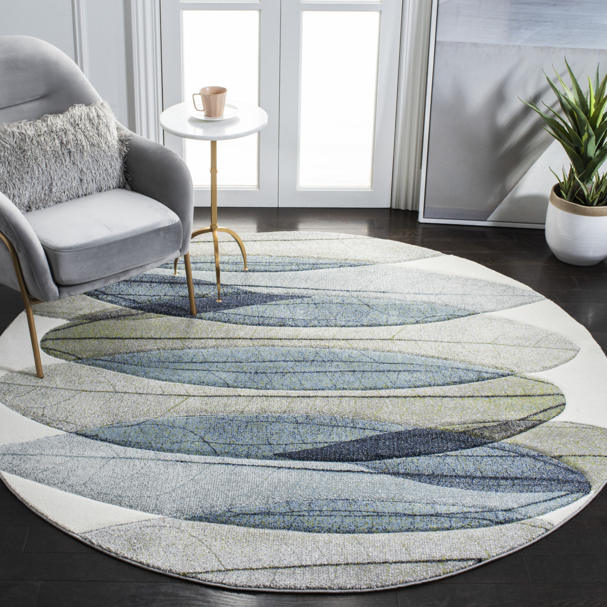 SAFAVIEH Hollywood Collection HLW703A Ivory / Blue Rug - 6-7 X 6-7 Round