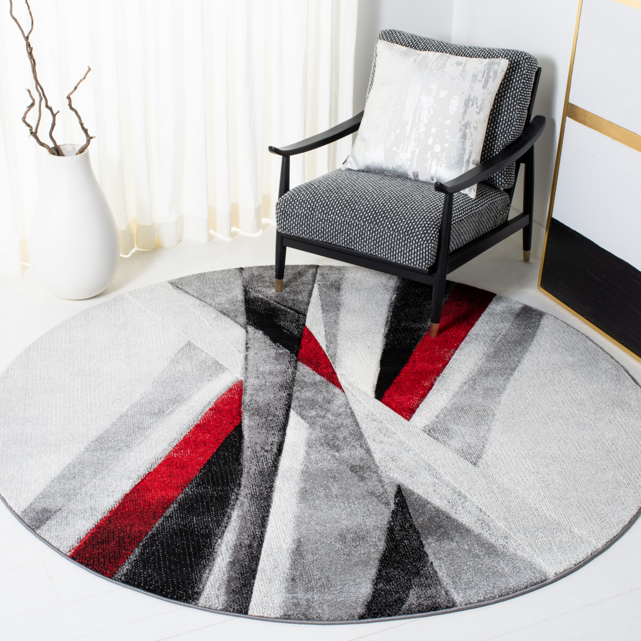 SAFAVIEH Hollywood Collection HLW710Q Grey / Red Rug - 6-7 X 6-7 Square