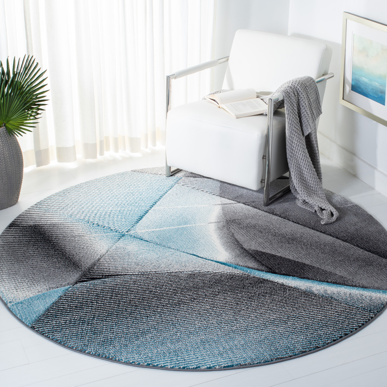 SAFAVIEH Hollywood Collection HLW715M Grey / Blue Rug - 6-7 X 6-7 Round