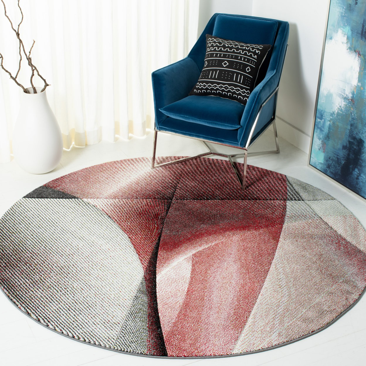 SAFAVIEH Hollywood Collection HLW715Q Grey / Red Rug - 6-7 X 6-7 Round