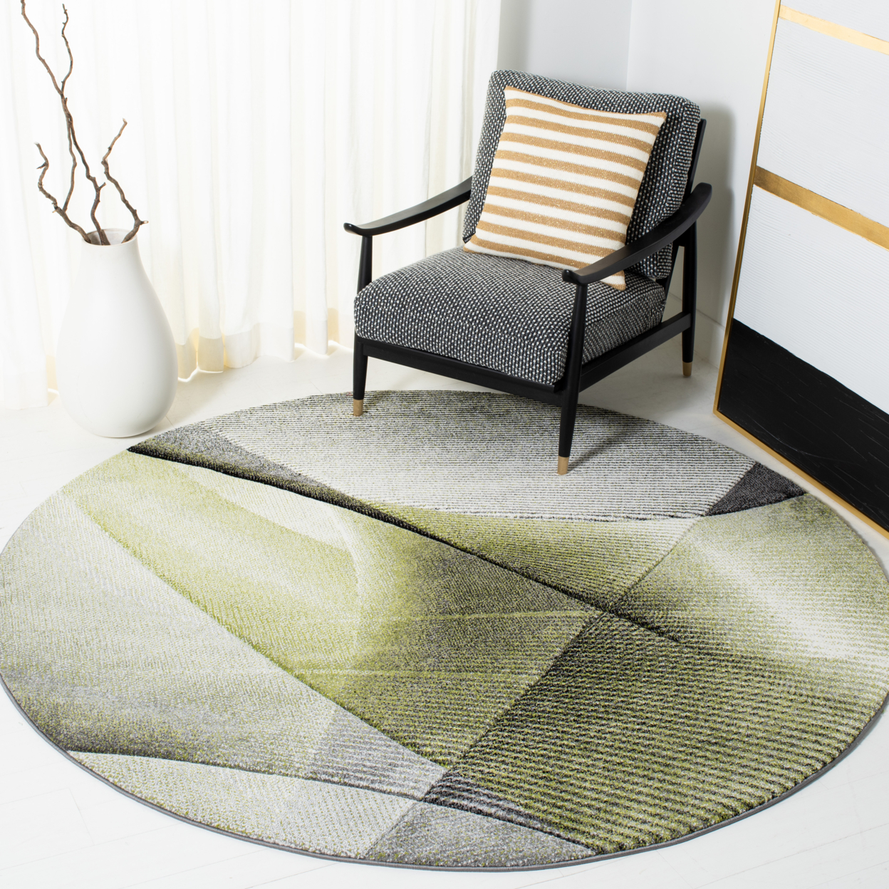 SAFAVIEH Hollywood Collection HLW715Y Grey / Green Rug - 6-7 X 6-7 Square