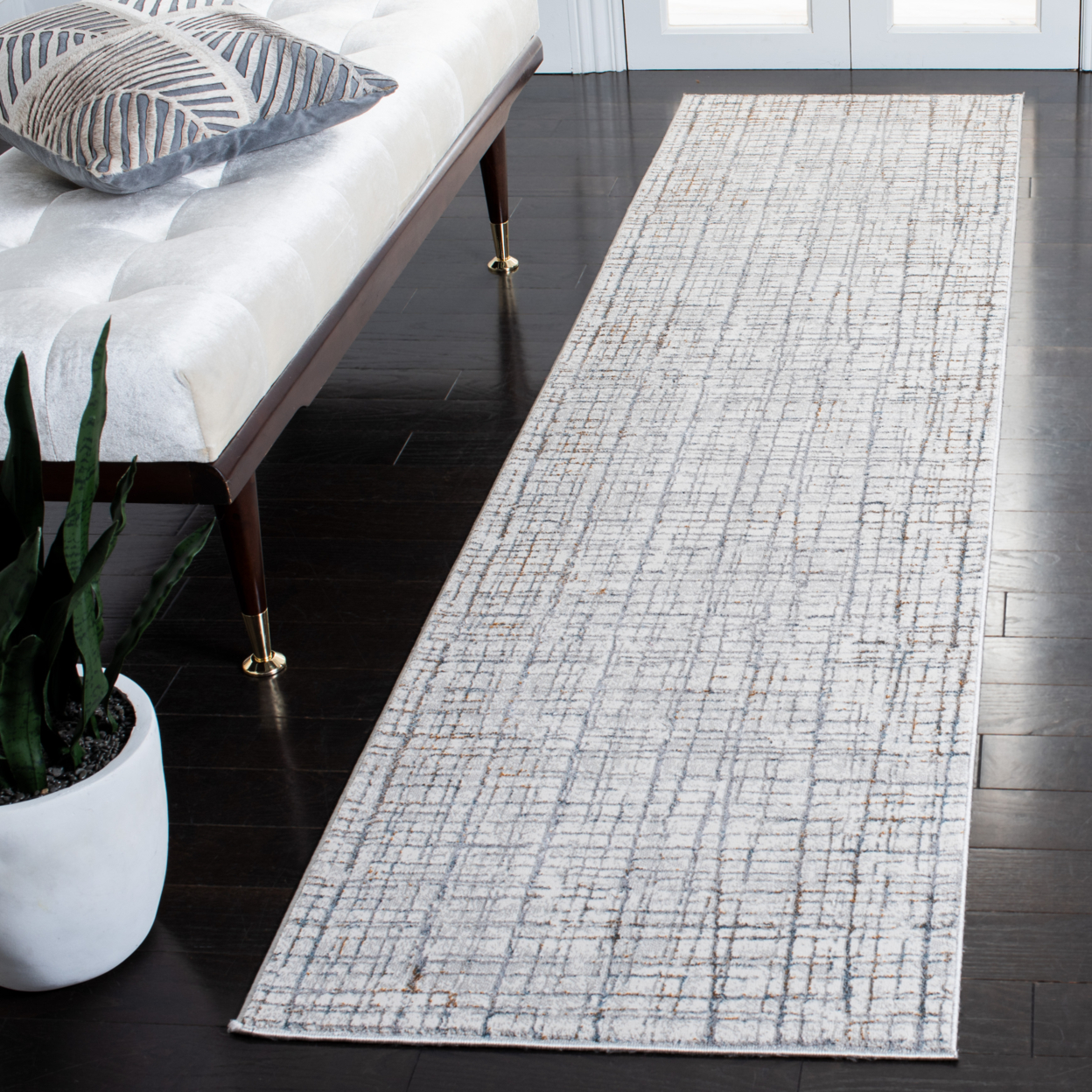SAFAVIEH Sonoma Collection SON399A Ivory / Grey Rug - 6' 7 Square