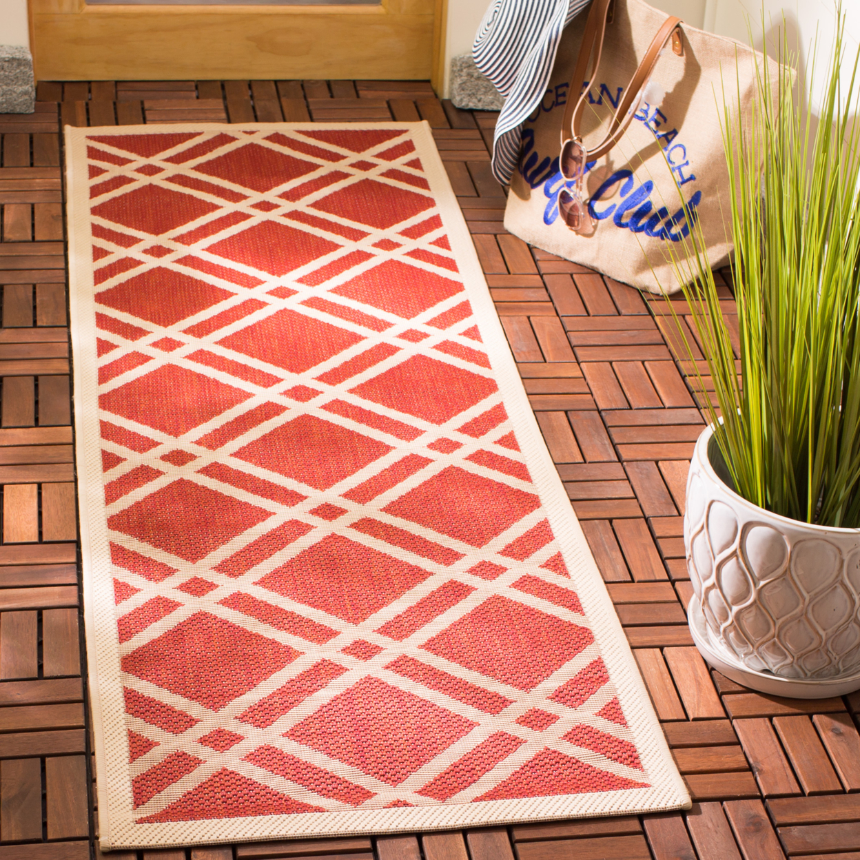 SAFAVIEH Outdoor CY6923-248 Courtyard Collection Red / Bone Rug - 5' 3 X 7' 7
