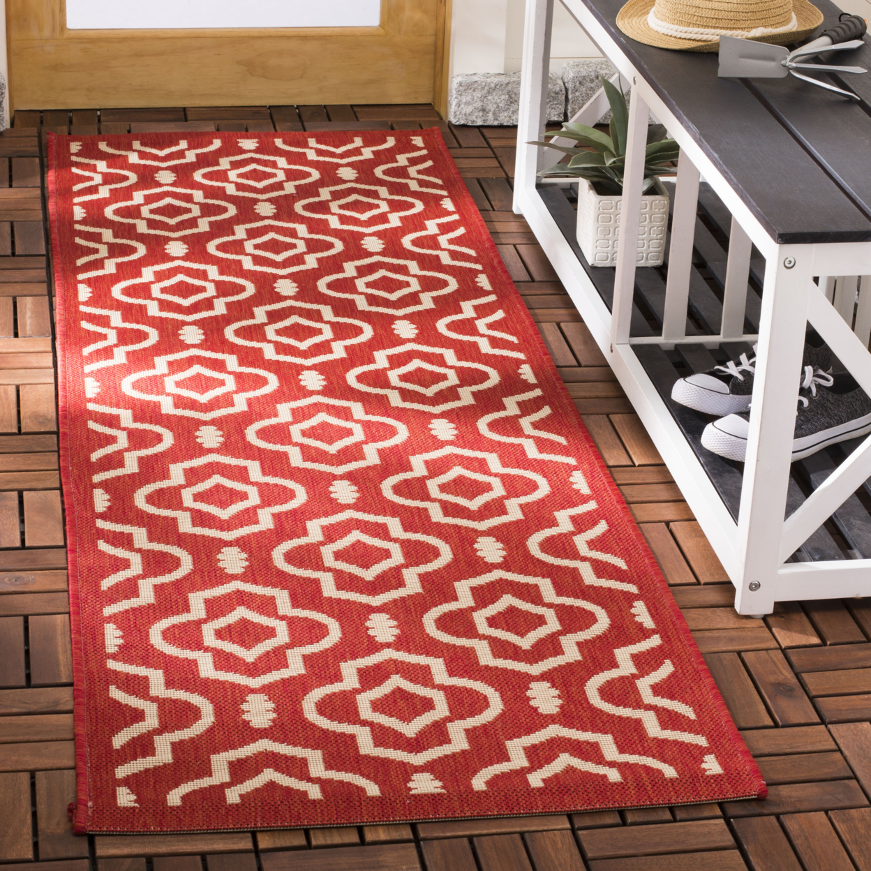 SAFAVIEH Outdoor CY6926-248 Courtyard Collection Red / Bone Rug - 4' X 5' 7