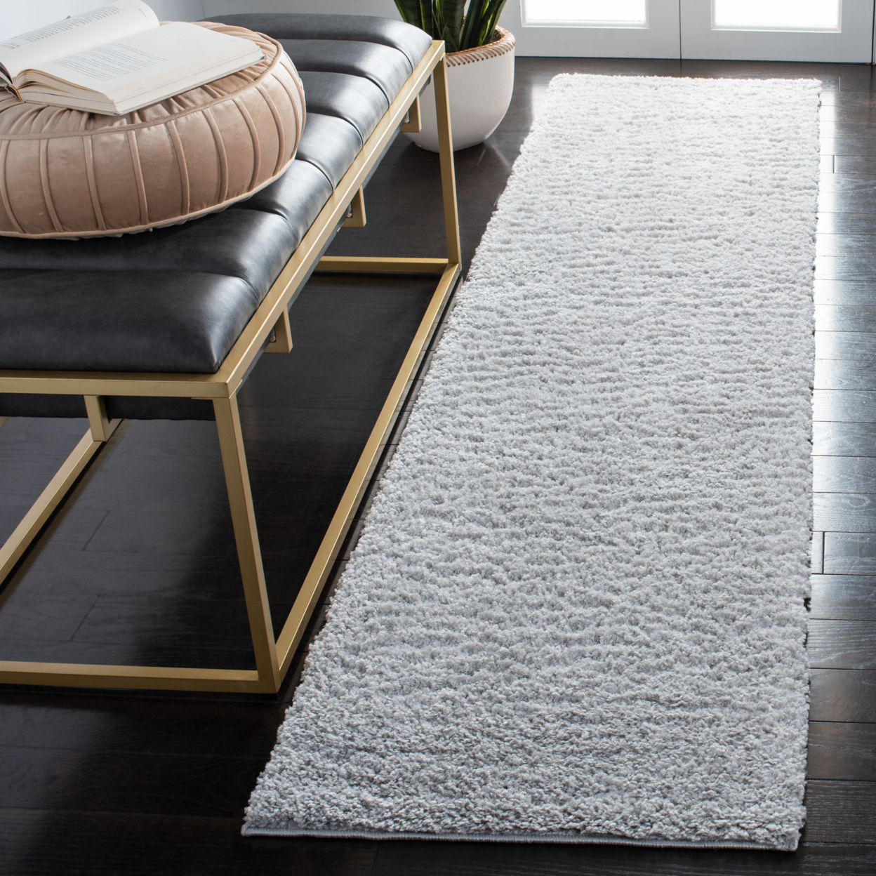 SAFAVIEH August Shag Collection AUG511F Light Grey Rug - 6' 7 Square
