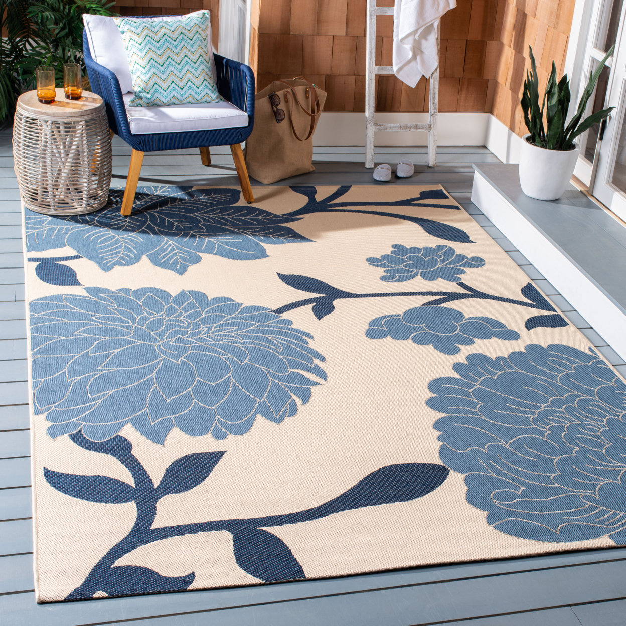 SAFAVIEH Outdoor CY7321-233A25 Courtyard Beige / Blue Rug - 5' 3 Square