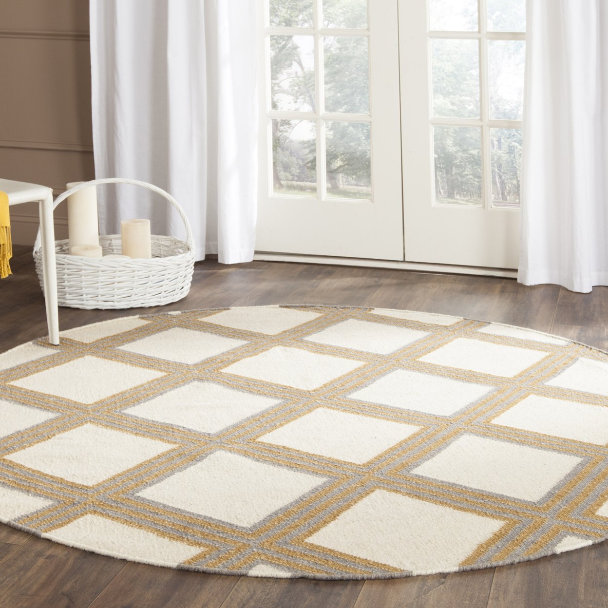 SAFAVIEH Dhurries DHU109A Handwoven Ivory / Gold Rug - 6' Square