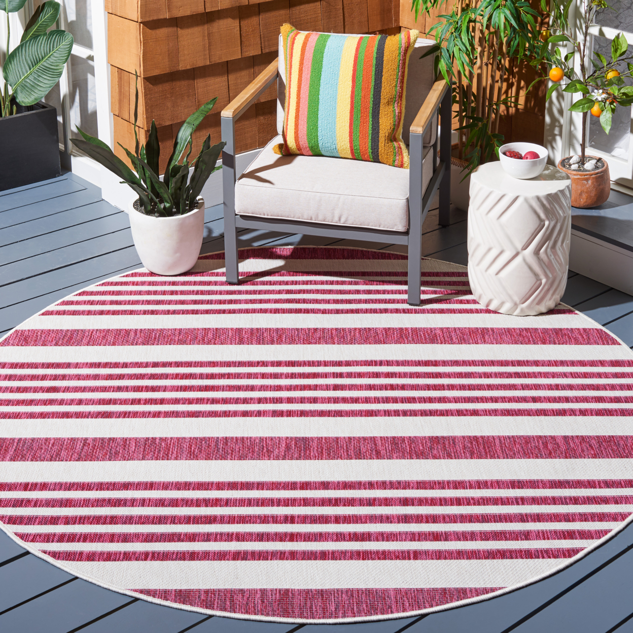 SAFAVIEH Outdoor CY8062-55912 Courtyard Ivory / Red Rug - 6' 7 Square