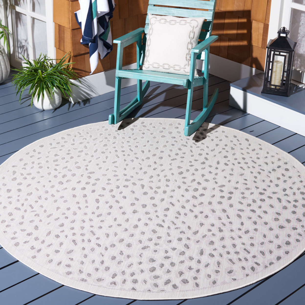 SAFAVIEH Outdoor CY8104-53712 Courtyard Ivory / Grey Rug - 6' 7 Square