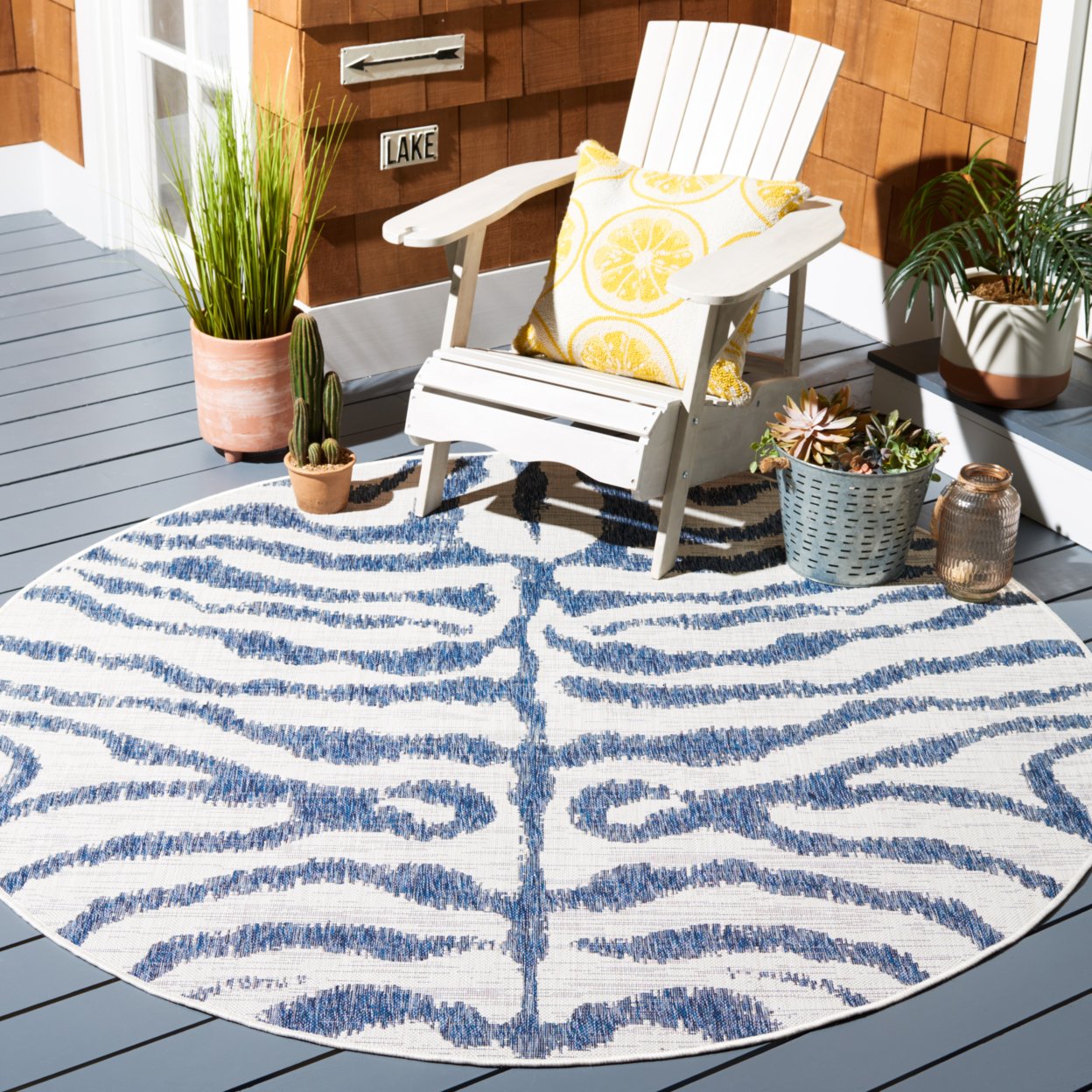SAFAVIEH Outdoor CY8444-53412 Courtyard Ivory / Navy Rug - 6' 7 Square