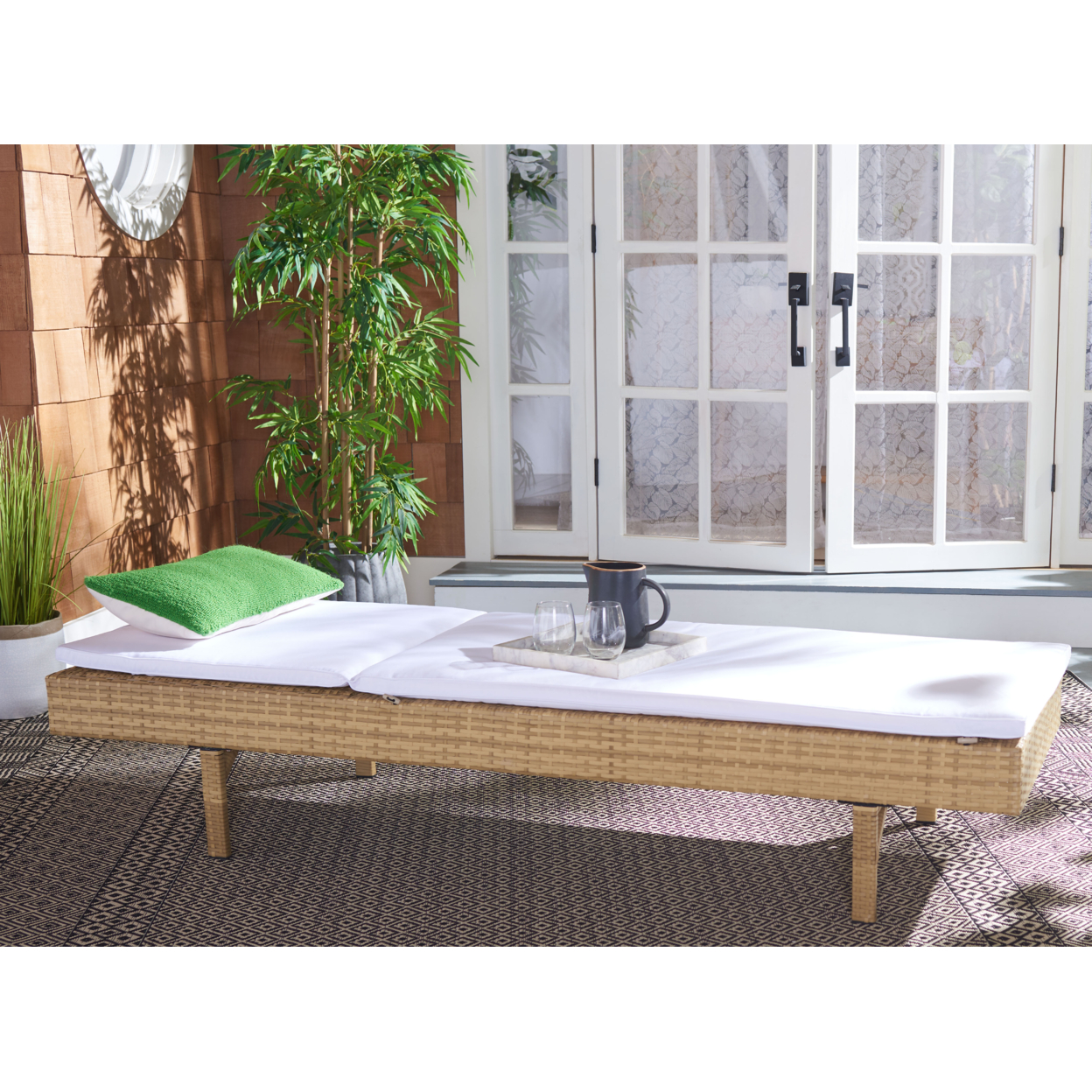 SAFAVIEH Outdoor Collection Cam Chaise Sunlounger Natural/White