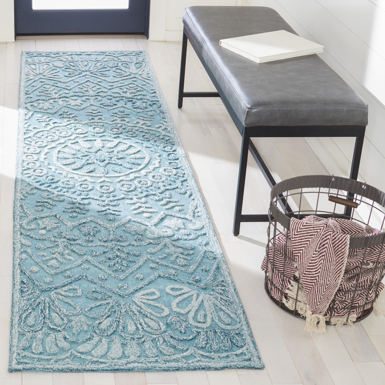 SAFAVIEH Trace Collection TRC601K Turquoise / Green Rug - 8' X 10'
