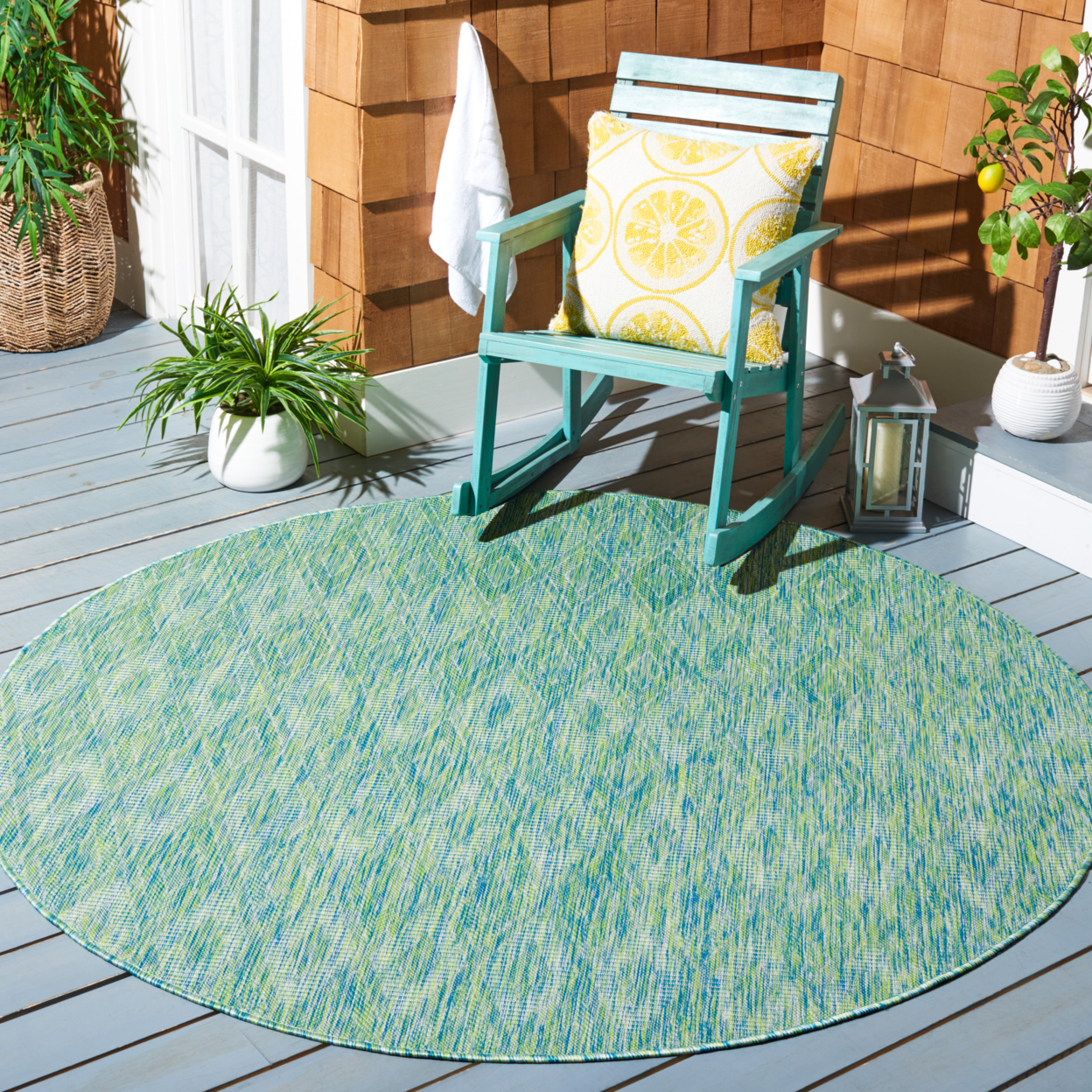SAFAVIEH Outdoor CY8522-55722 Courtyard Collection Green Rug - 6' 7 Square