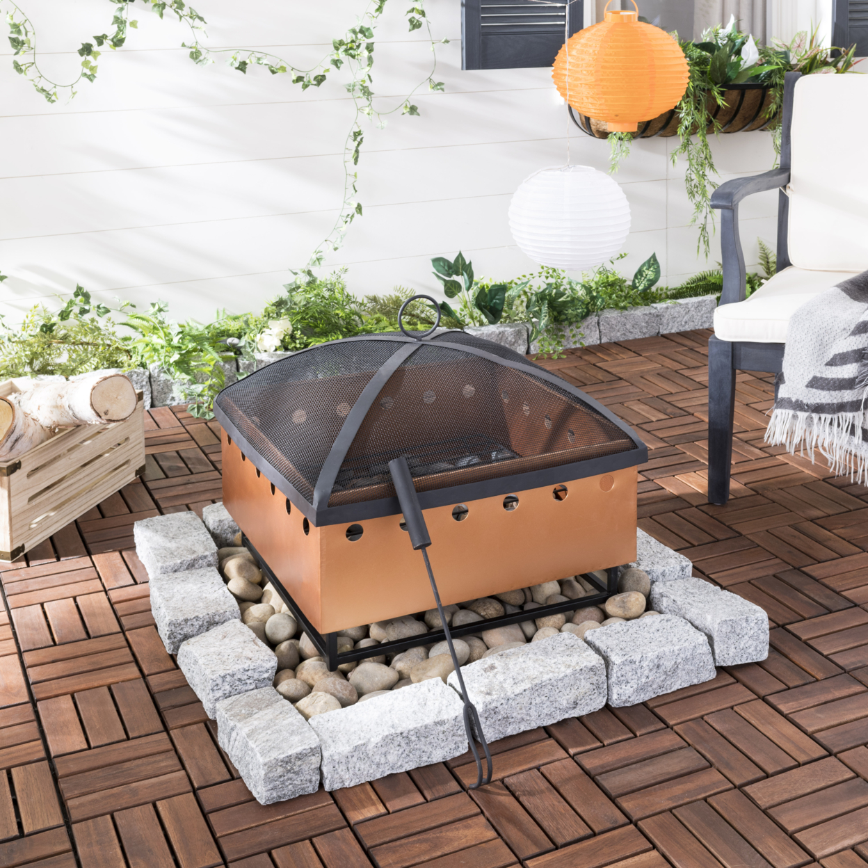 SAFAVIEH Outdoor Collection Wyatt Square Fire Pit Copper/Black
