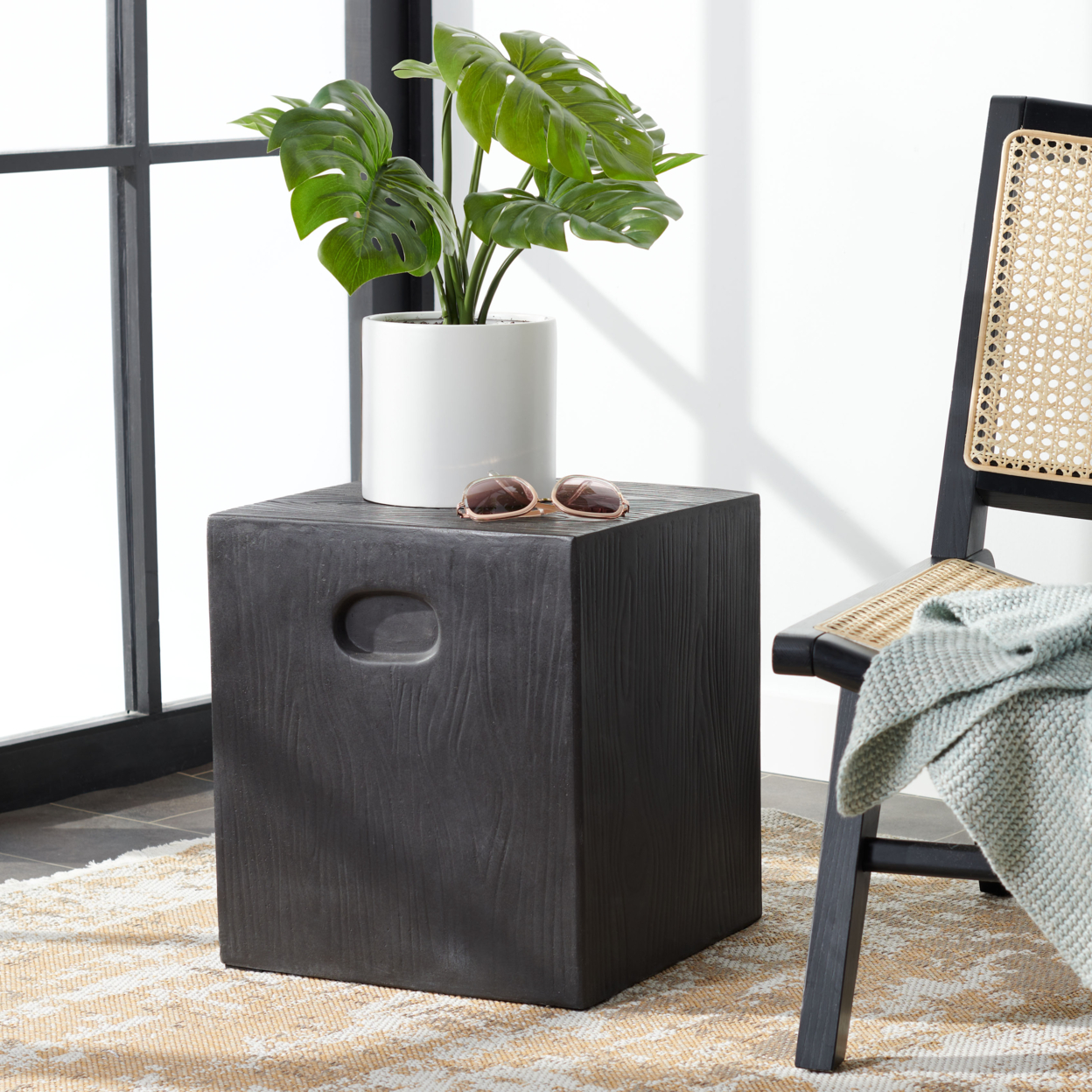 SAFAVIEH Outdoor Collection Cube Concrete Accent Stool Black
