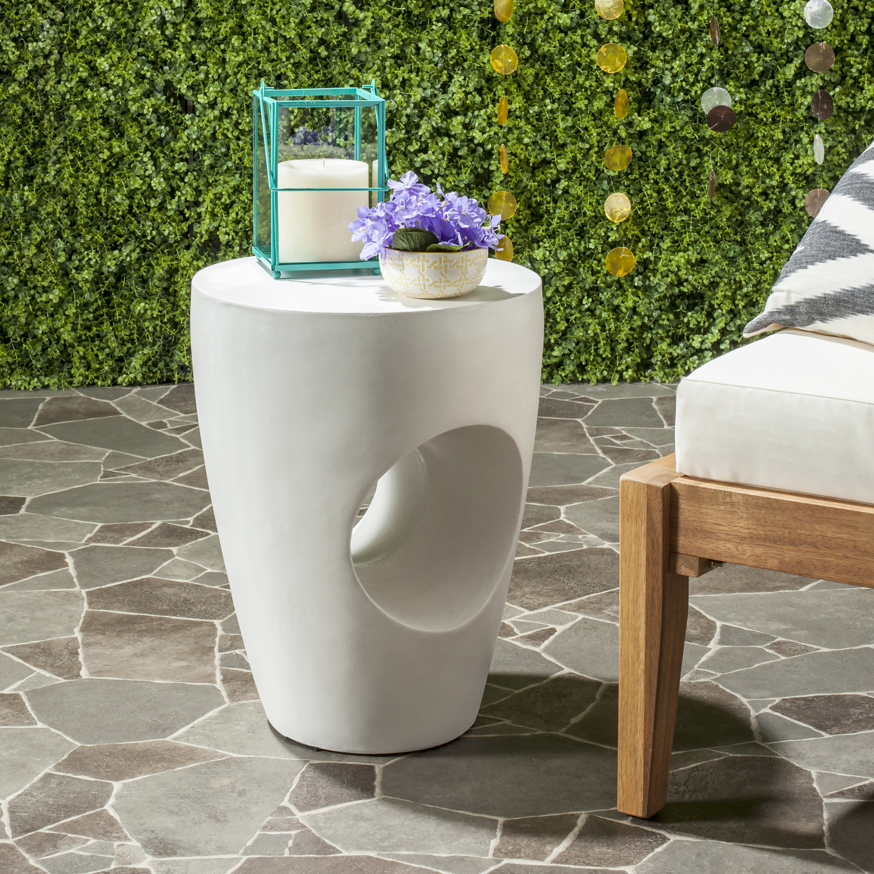 SAFAVIEH Outdoor Collection Aishi Concrete Accent Stool Ivory