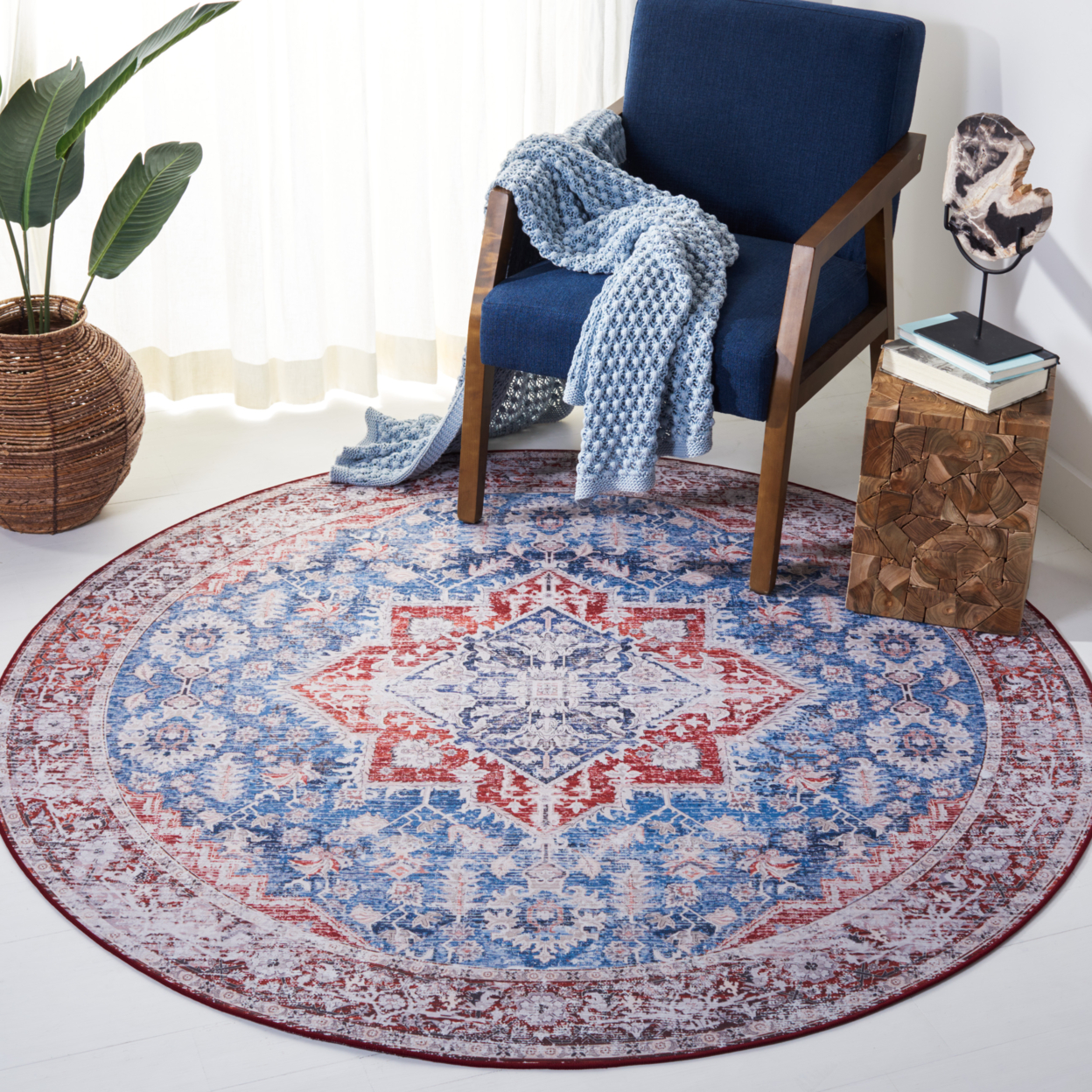 SAFAVIEH Tucson Collection TSN115M Blue / Red Rug - 6' Square