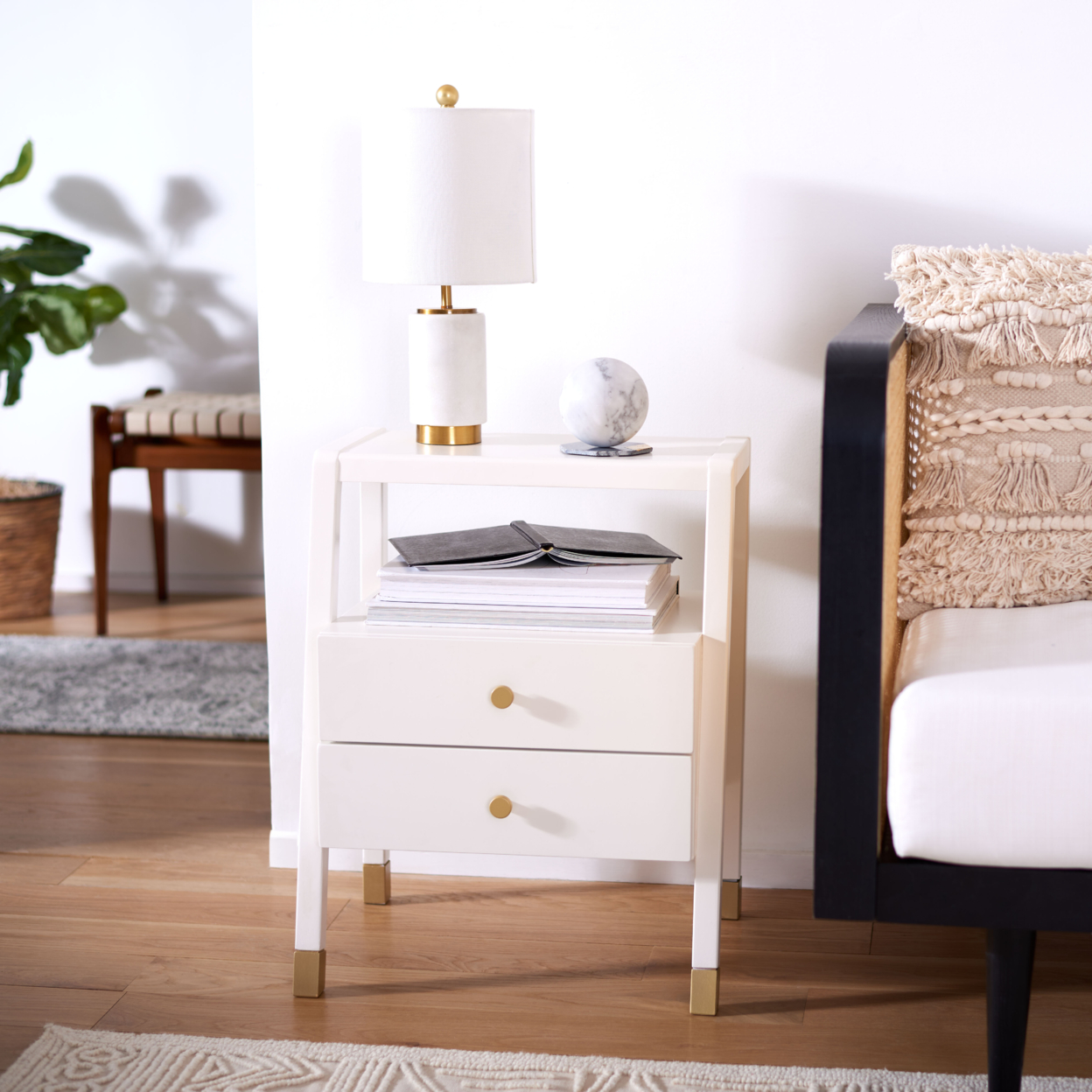 SAFAVIEH Cove 2-Drawer 1 Shelf Accent Table White / Gold