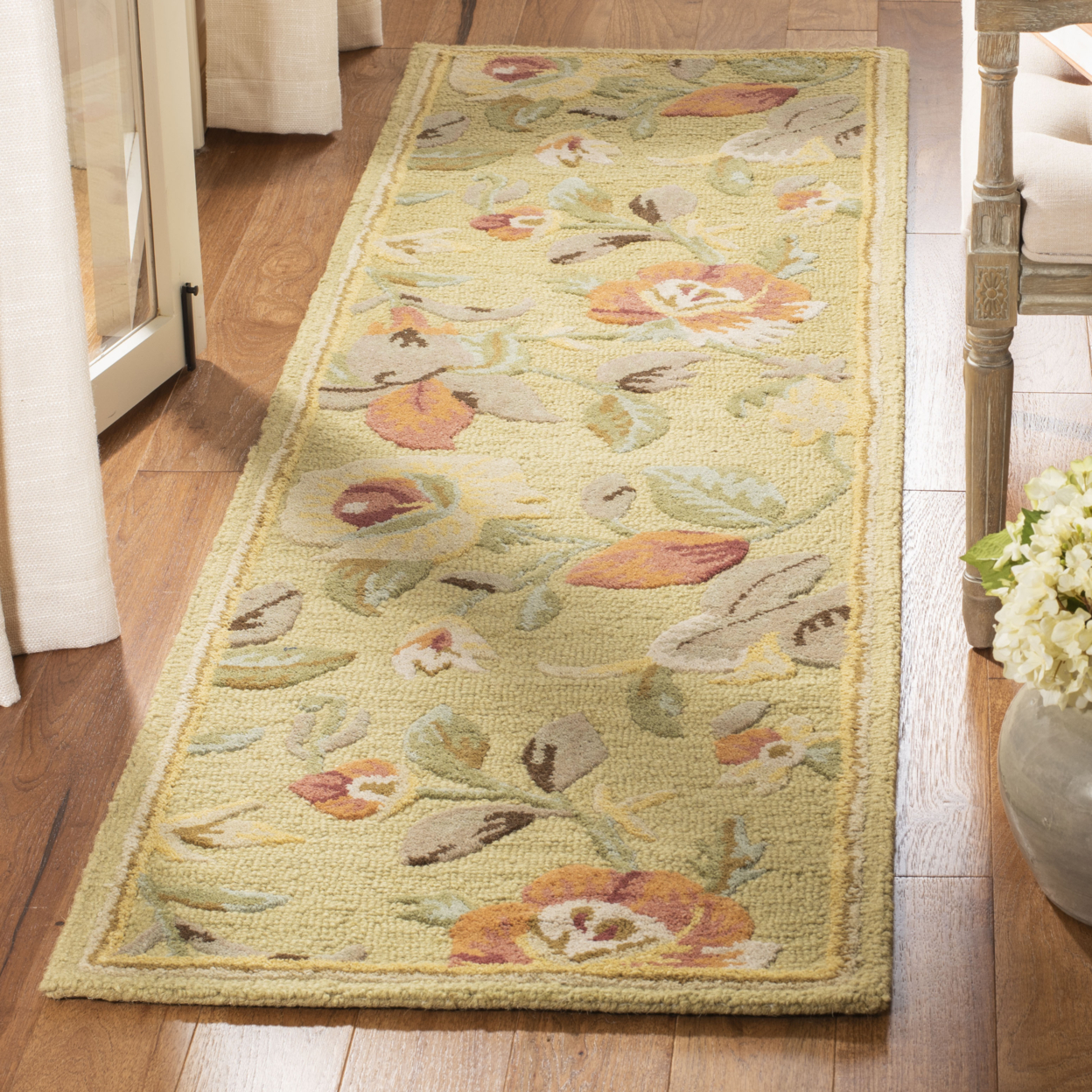 SAFAVIEH Blossom BLM785A Hand-hooked Green / Multi Rug - 8' X 10'
