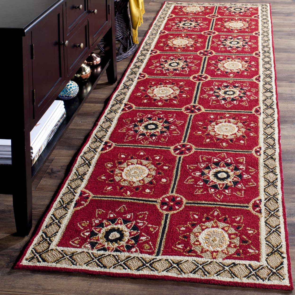 SAFAVIEH Easy Care EZC711A Red / Natural Rug - 8' Round