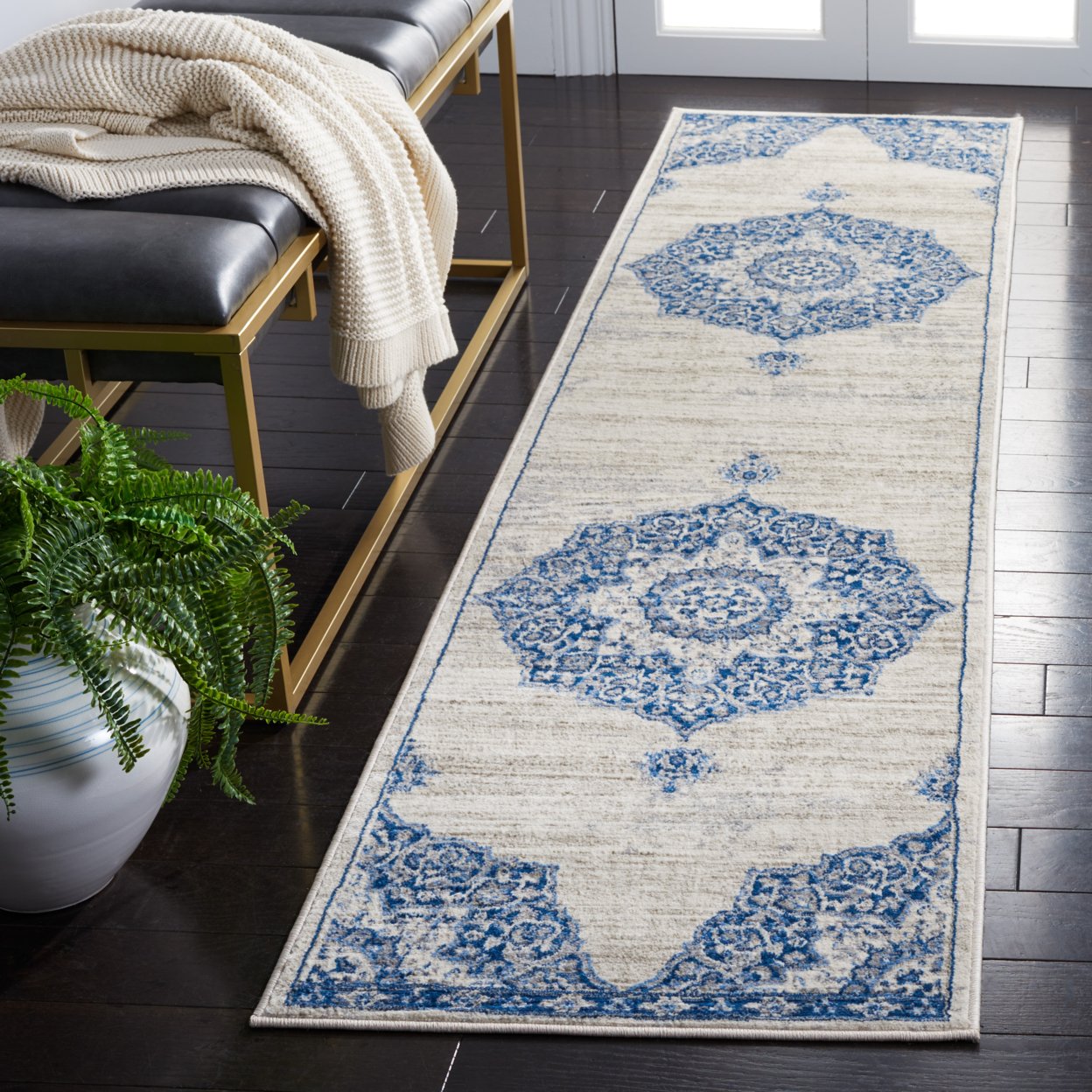 SAFAVIEH Brentwood Collection BNT802D Ivory / Navy Rug - 8' X 10'