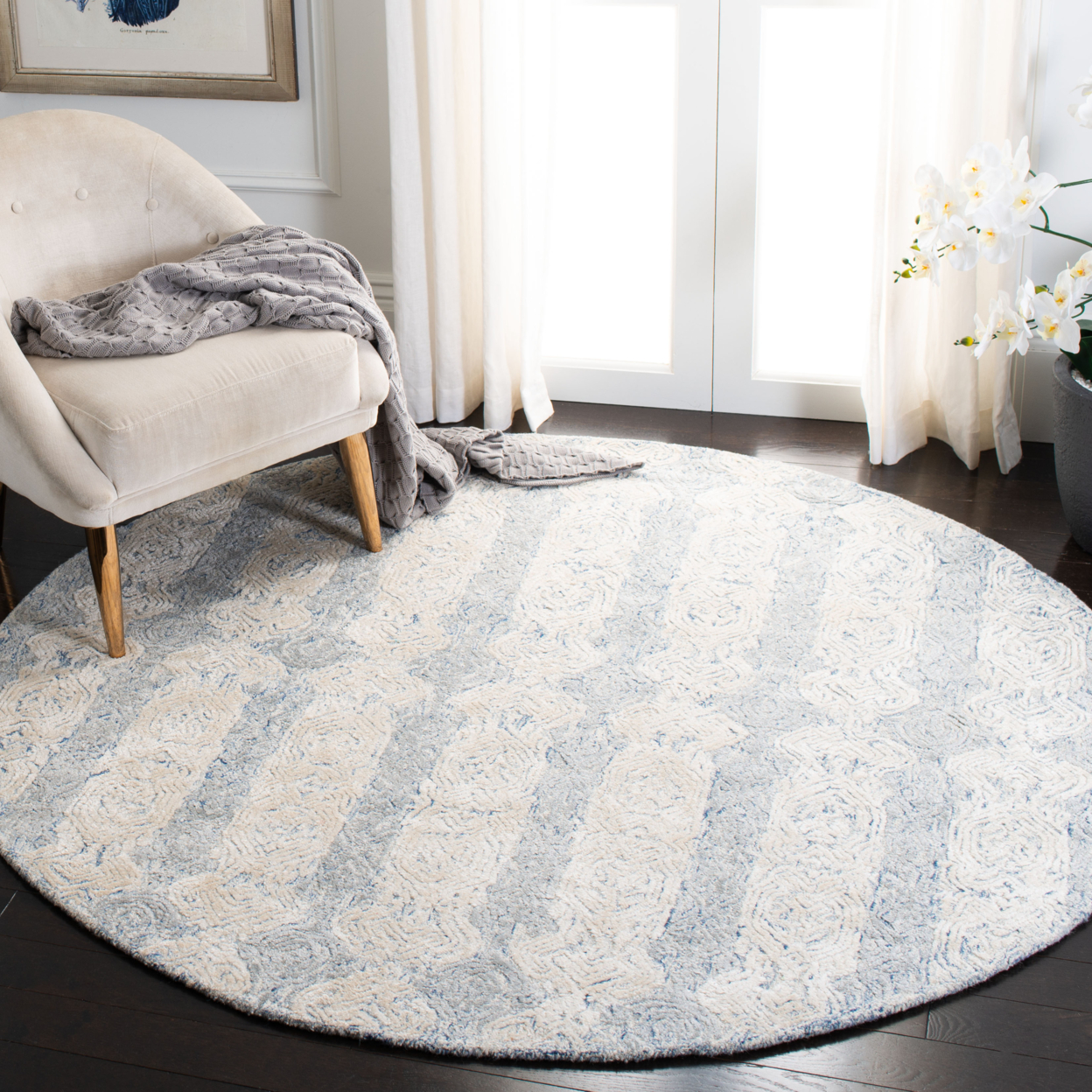 SAFAVIEH Glamour Collection GLM536M Blue / Ivory Rug - 6' Square