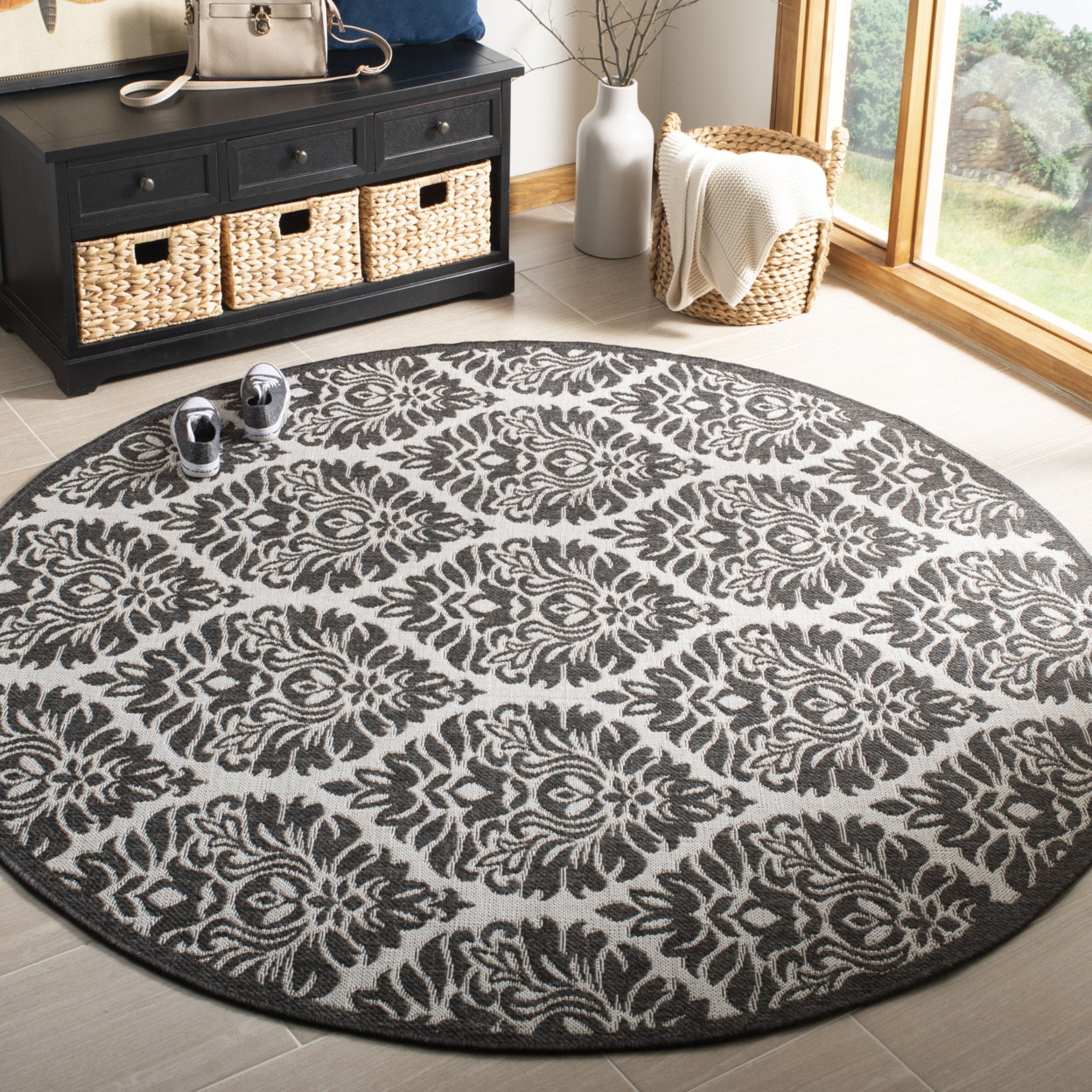 SAFAVIEH Outdoor LND135A Linden Light Grey / Charcoal Rug - 6' 7 Square