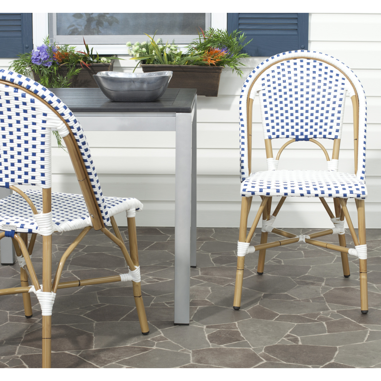 SAFAVIEH Outdoor Collection Salcha Bistro Side Chair Blue/White/Light Brown